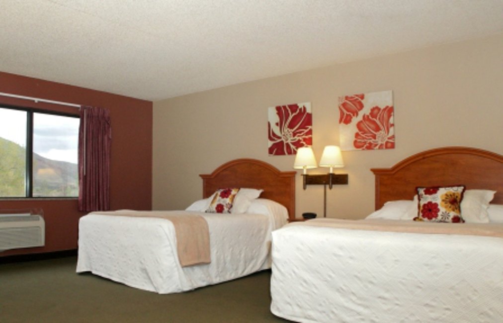 Hotel Glenwood Springs by null