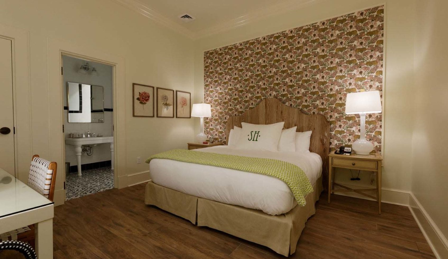 Southern Hotel by null