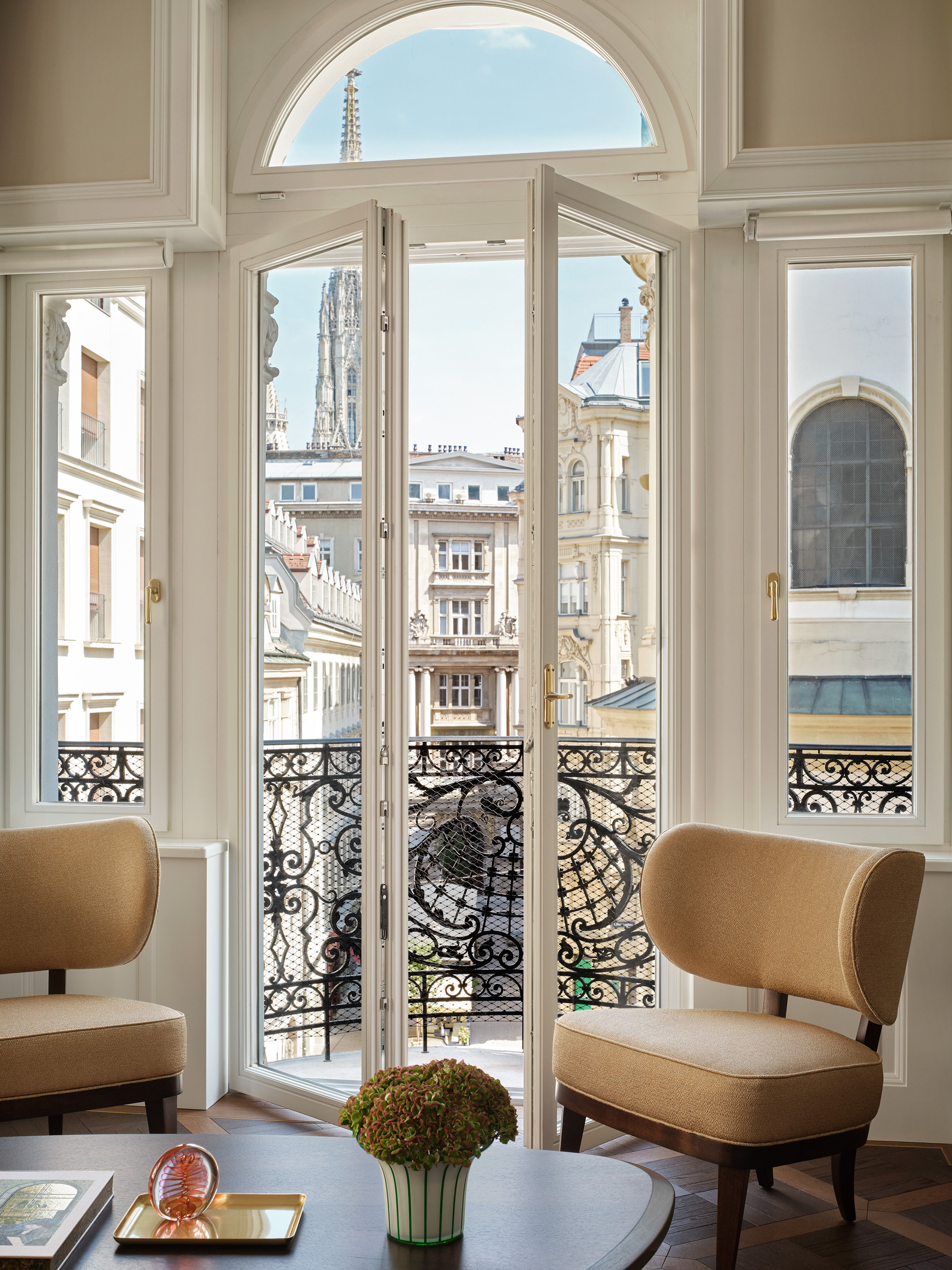 Rosewood Vienna by null