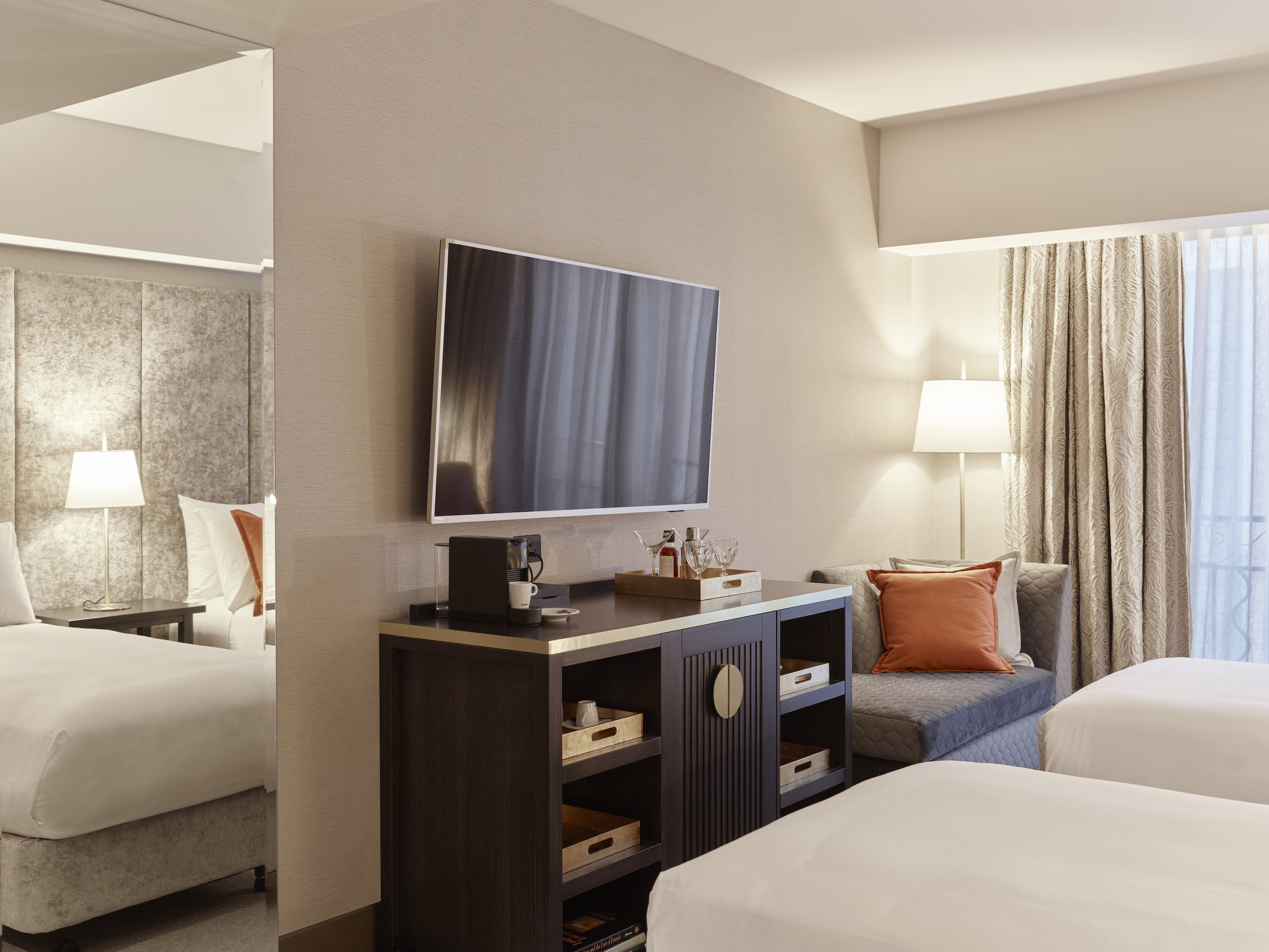 The Lyall Hotel by null