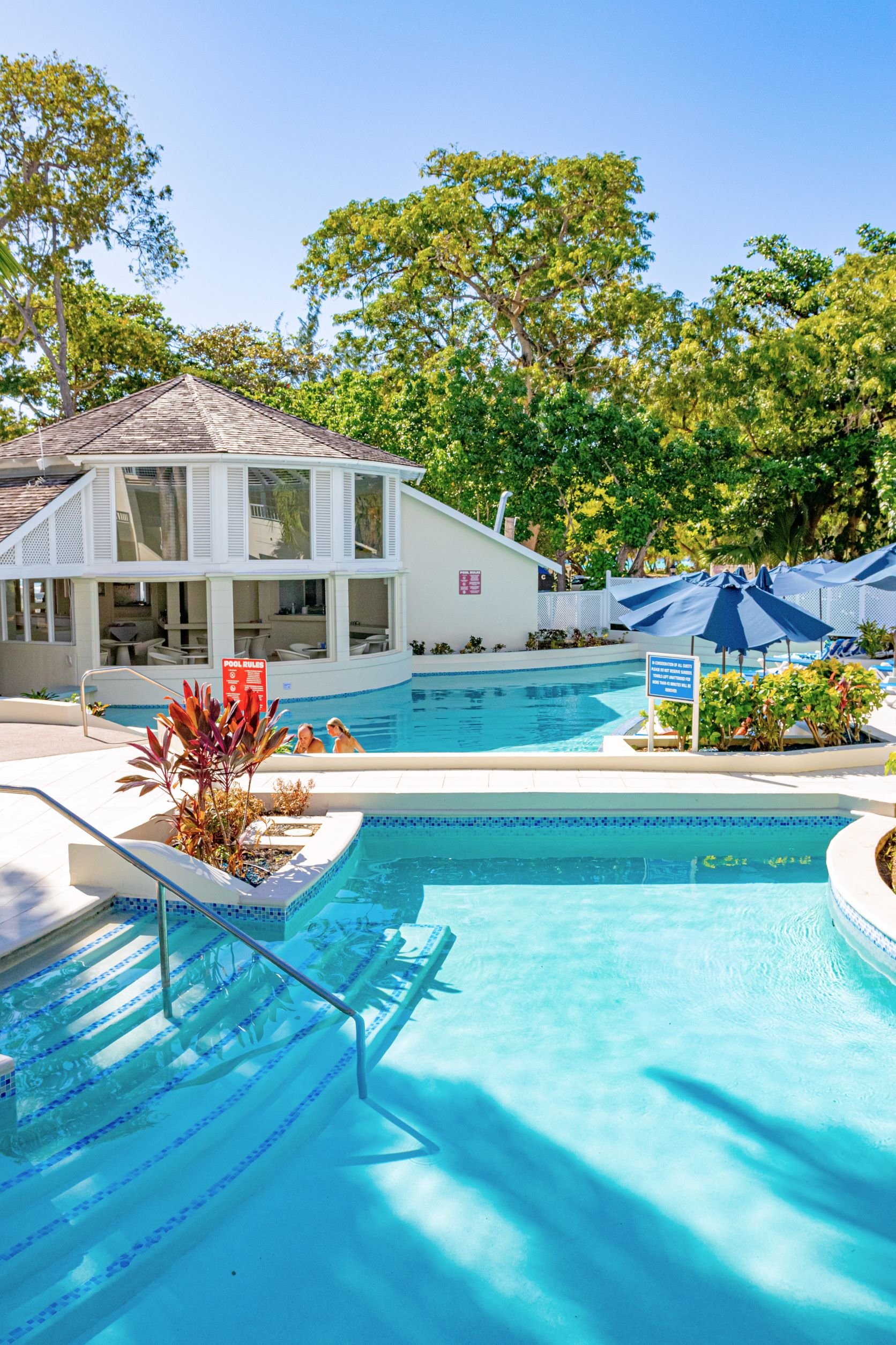 Savannah Beach Club by null