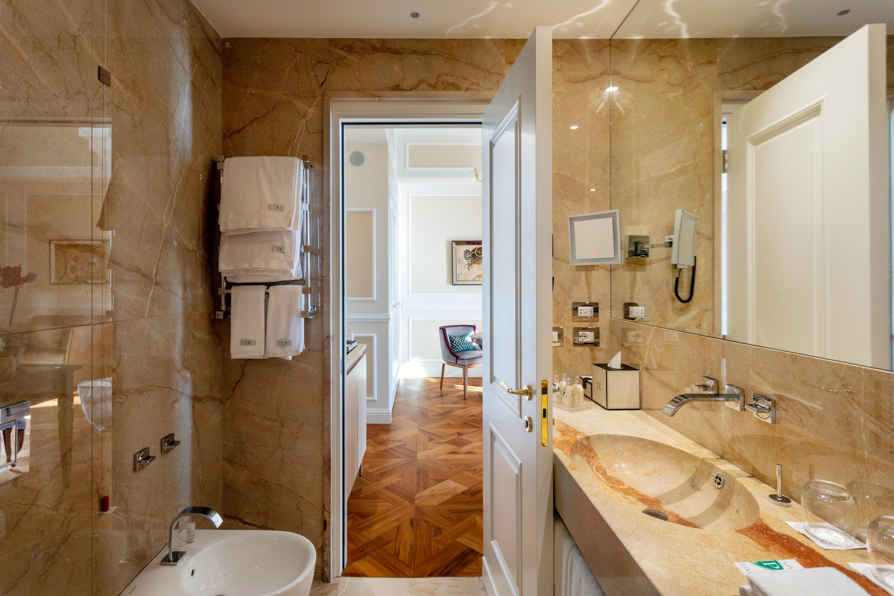 Grand Hotel Des Ètrangers by null