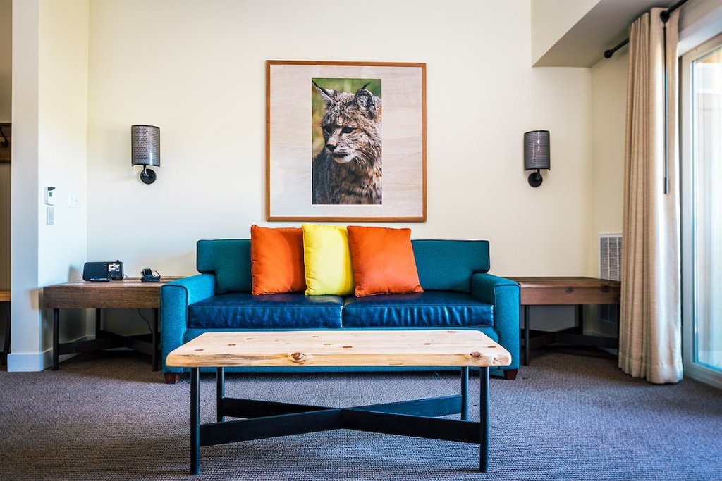 Rush Creek Lodge and Spa at Yosemite by null
