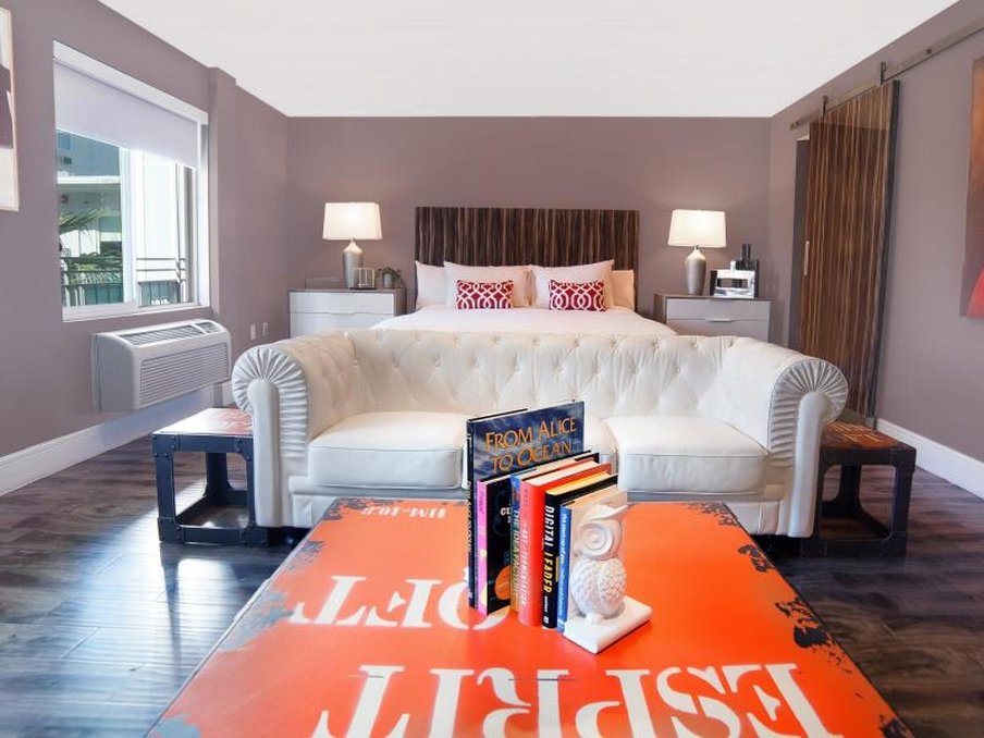 Oasis at Gold Spike by null