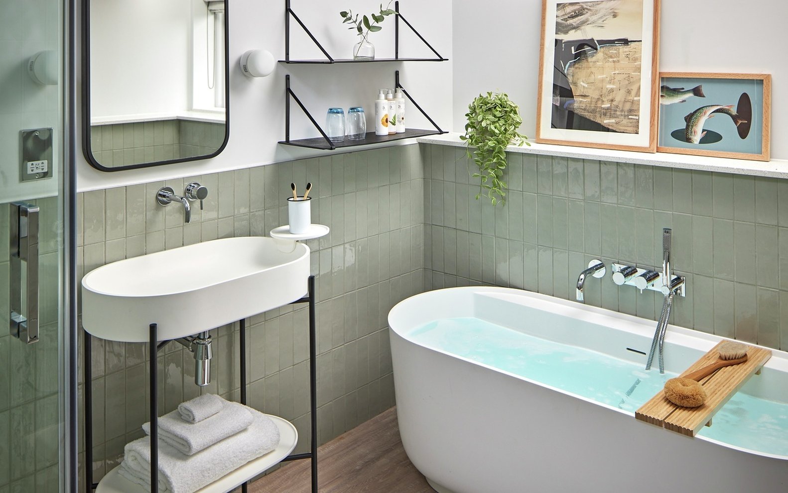 Moonfleet Manor by null