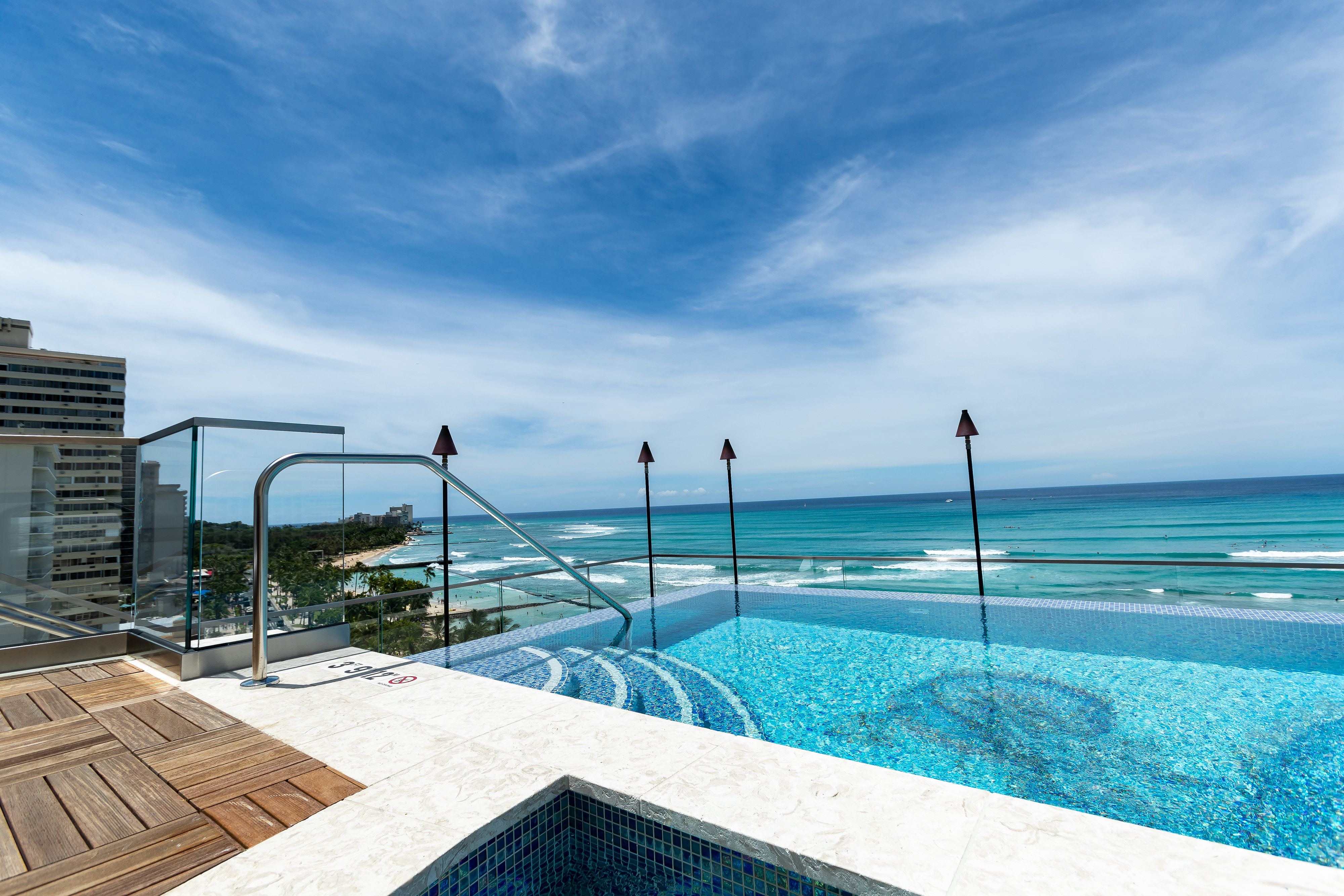 ESPACIO The Jewel of Waikiki by null