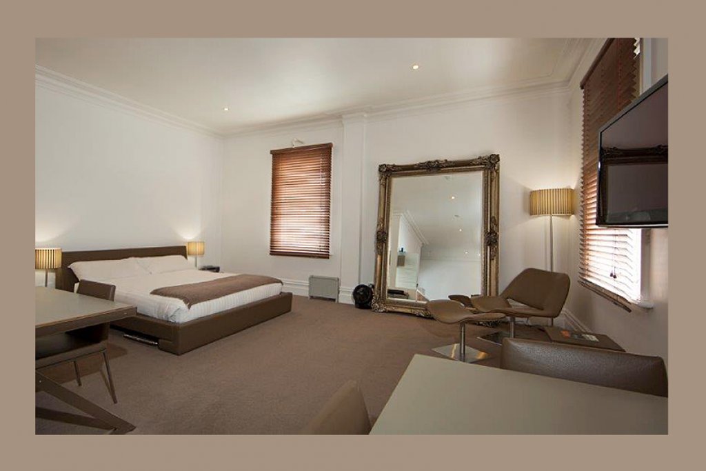 Ikon Hotel by null
