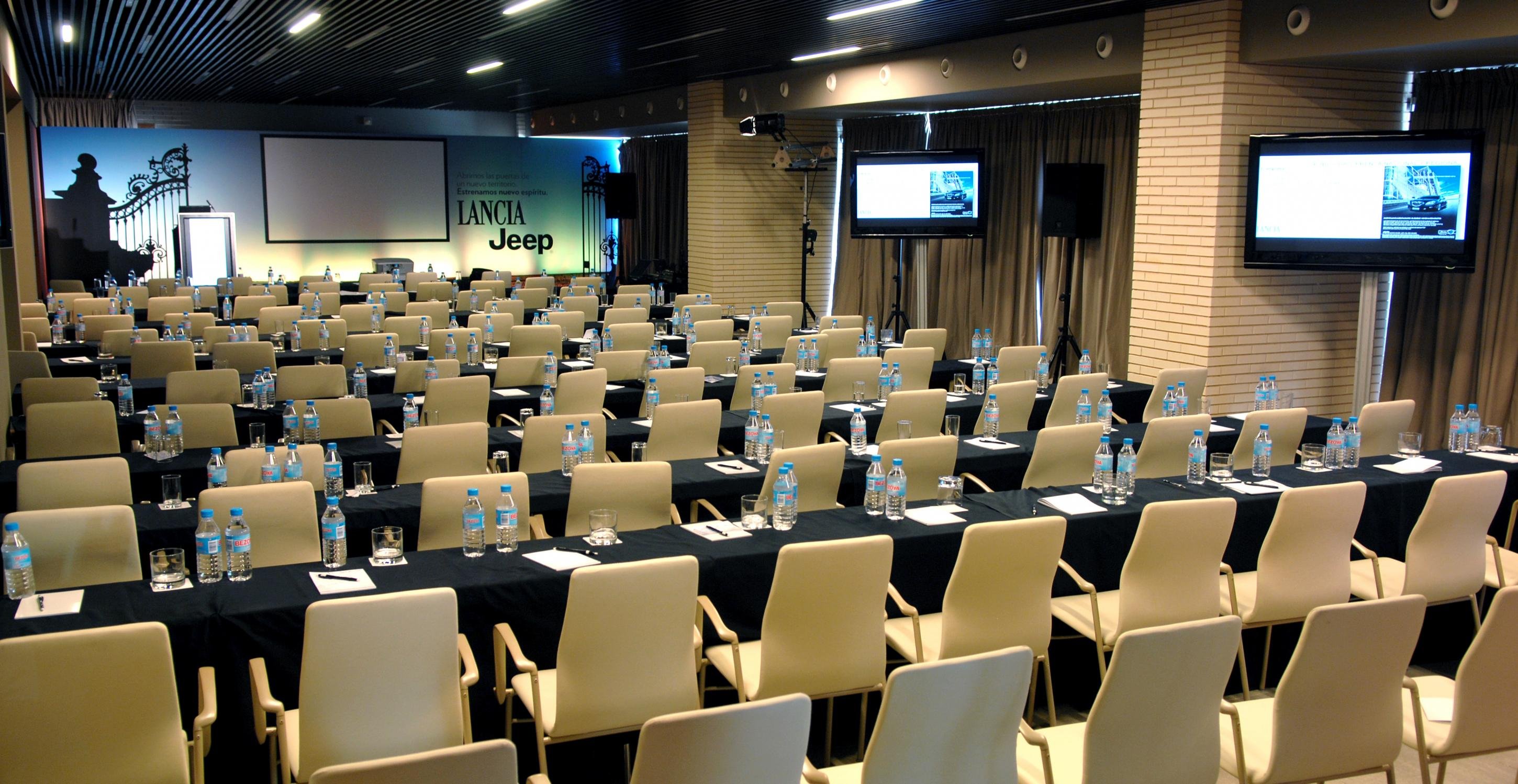 Encin Golf Hotel by null