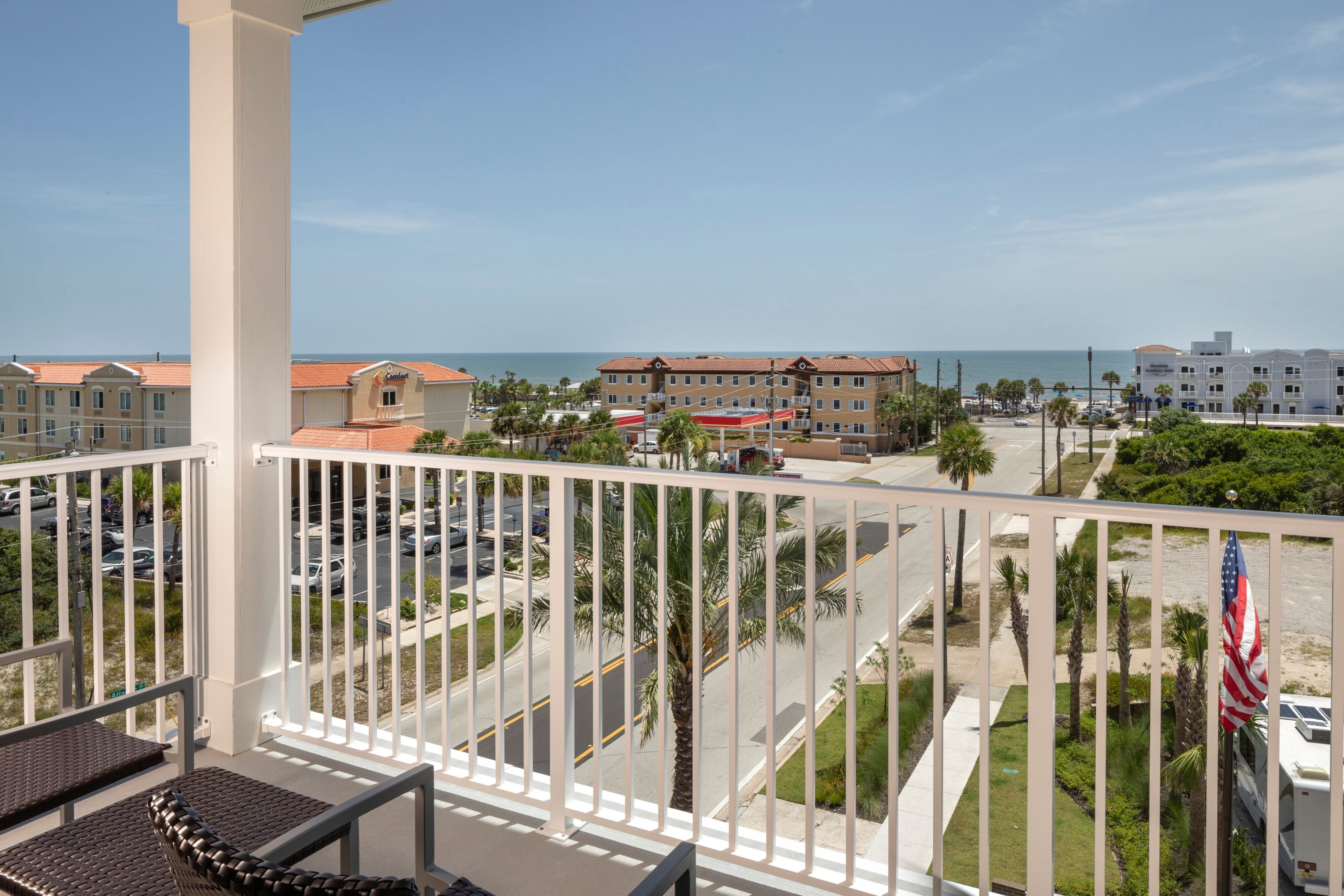 Courtyard Amelia Island by null