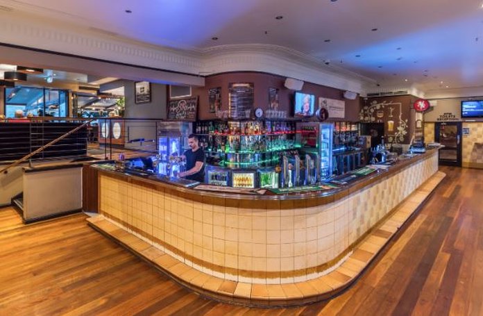 Clarendon Hotel photo 2