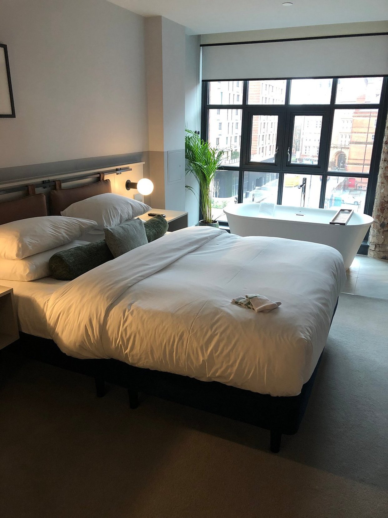 Leven Manchester by null