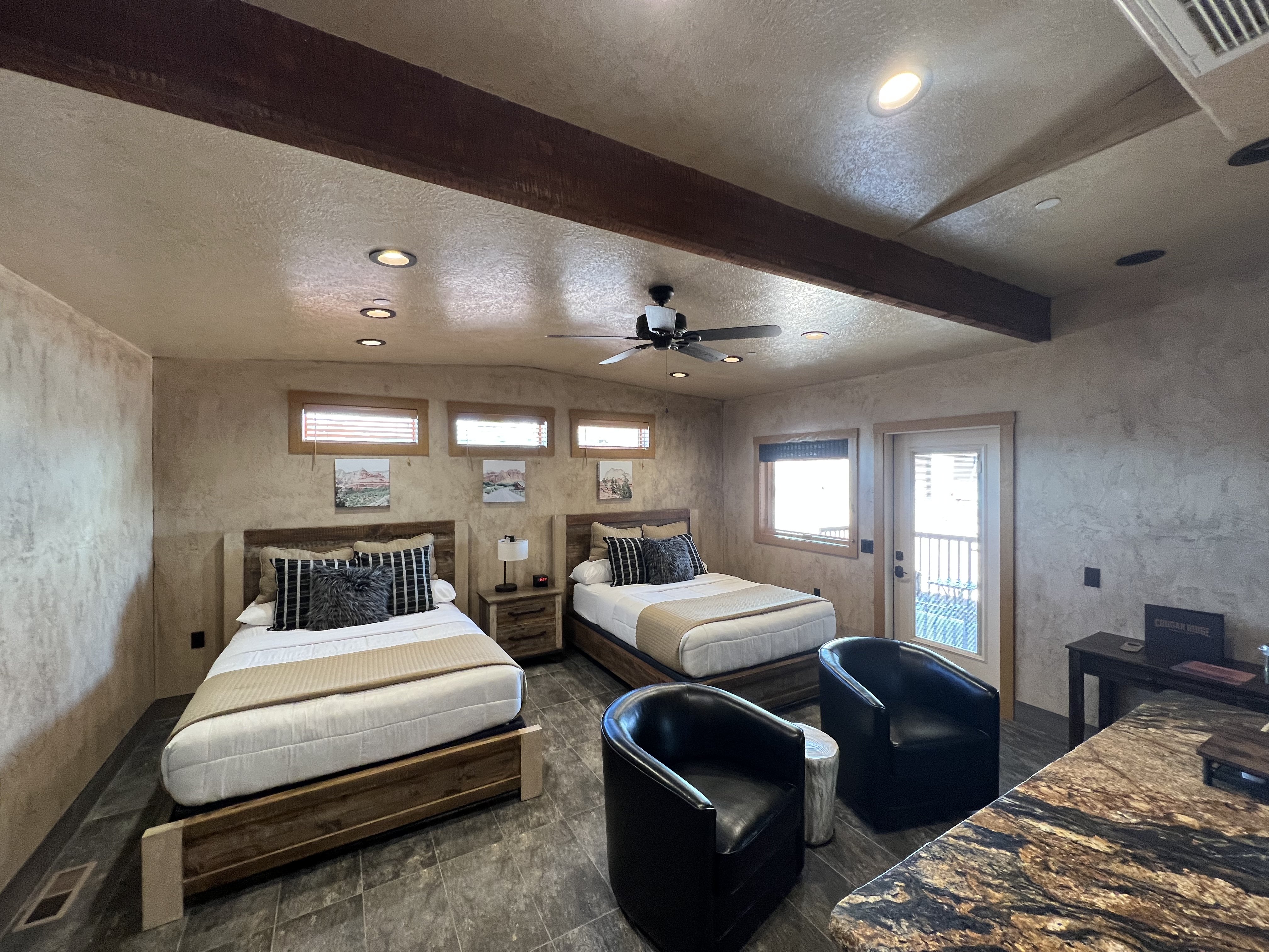 Cougar Ridge Resort by null