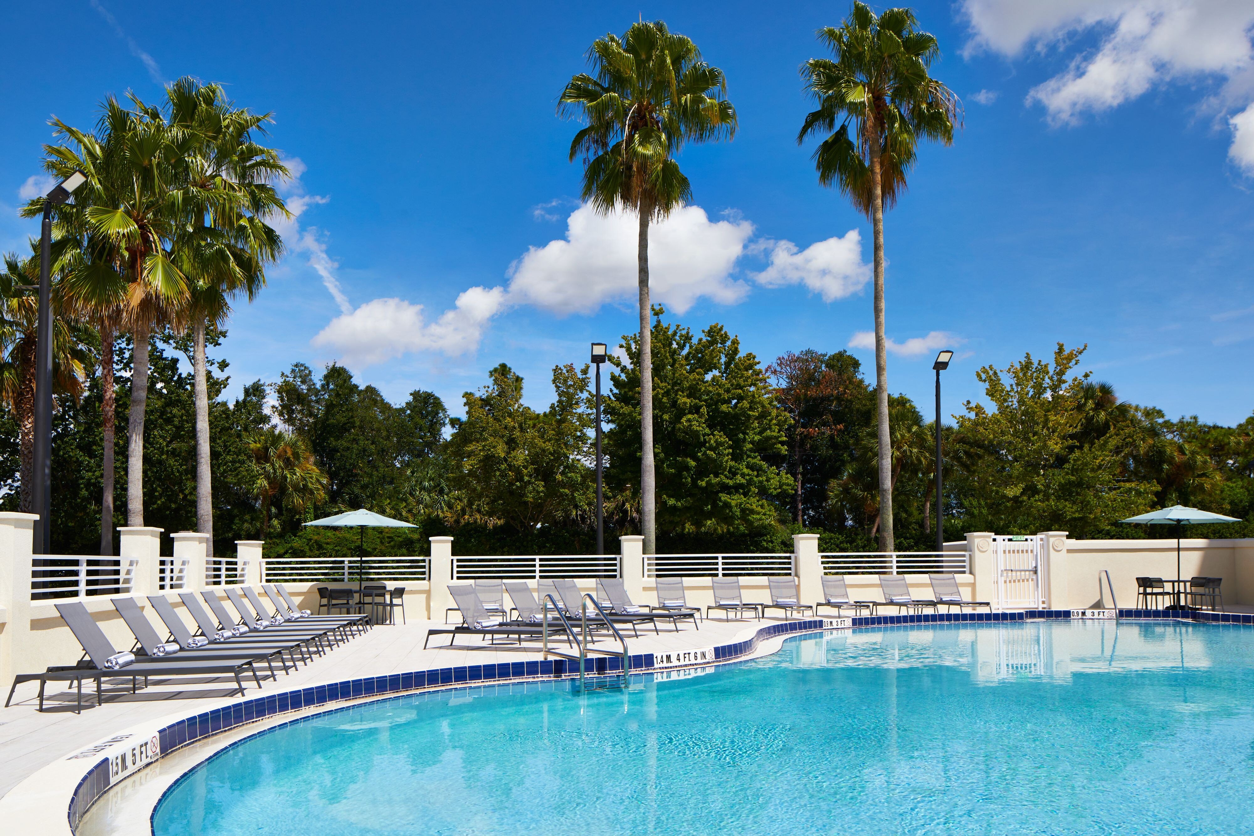 Radisson Hotel Orlando - Lake Buena Vista by null