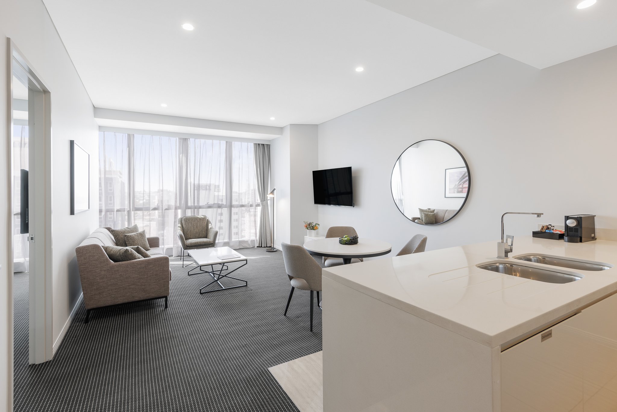 Meriton Suites Herschel Street, Brisbane by null