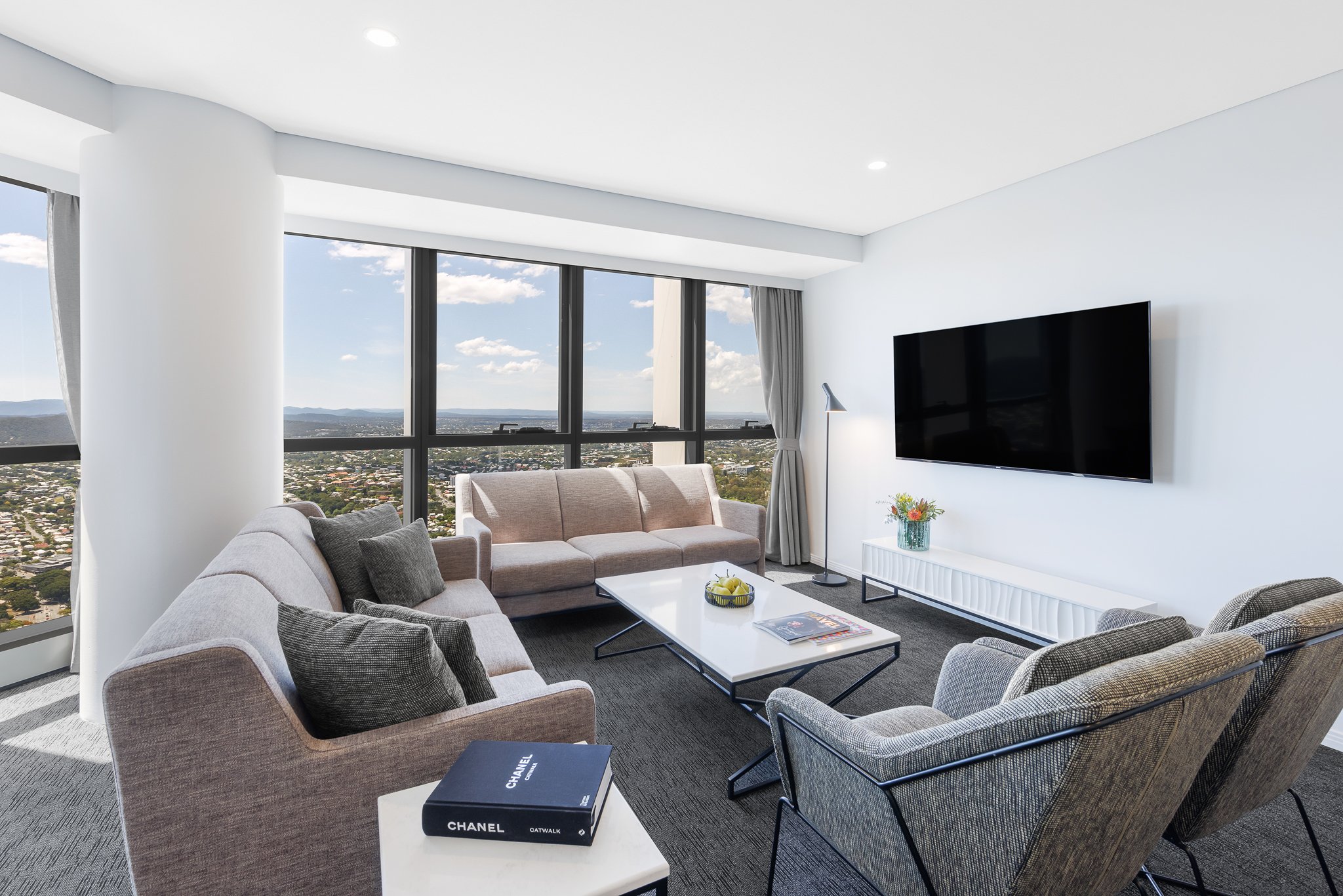 Meriton Suites Herschel Street, Brisbane by null