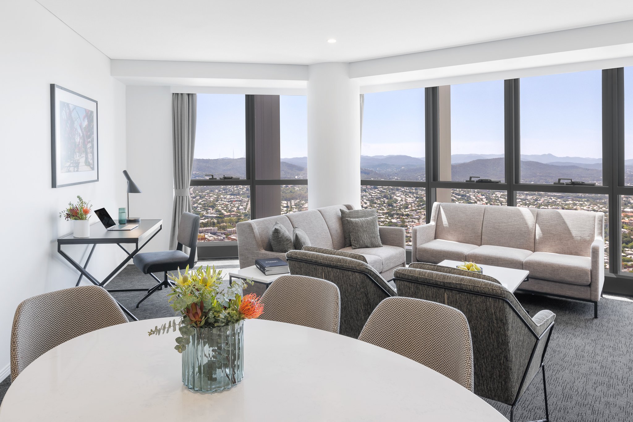 Meriton Suites Herschel Street, Brisbane by null