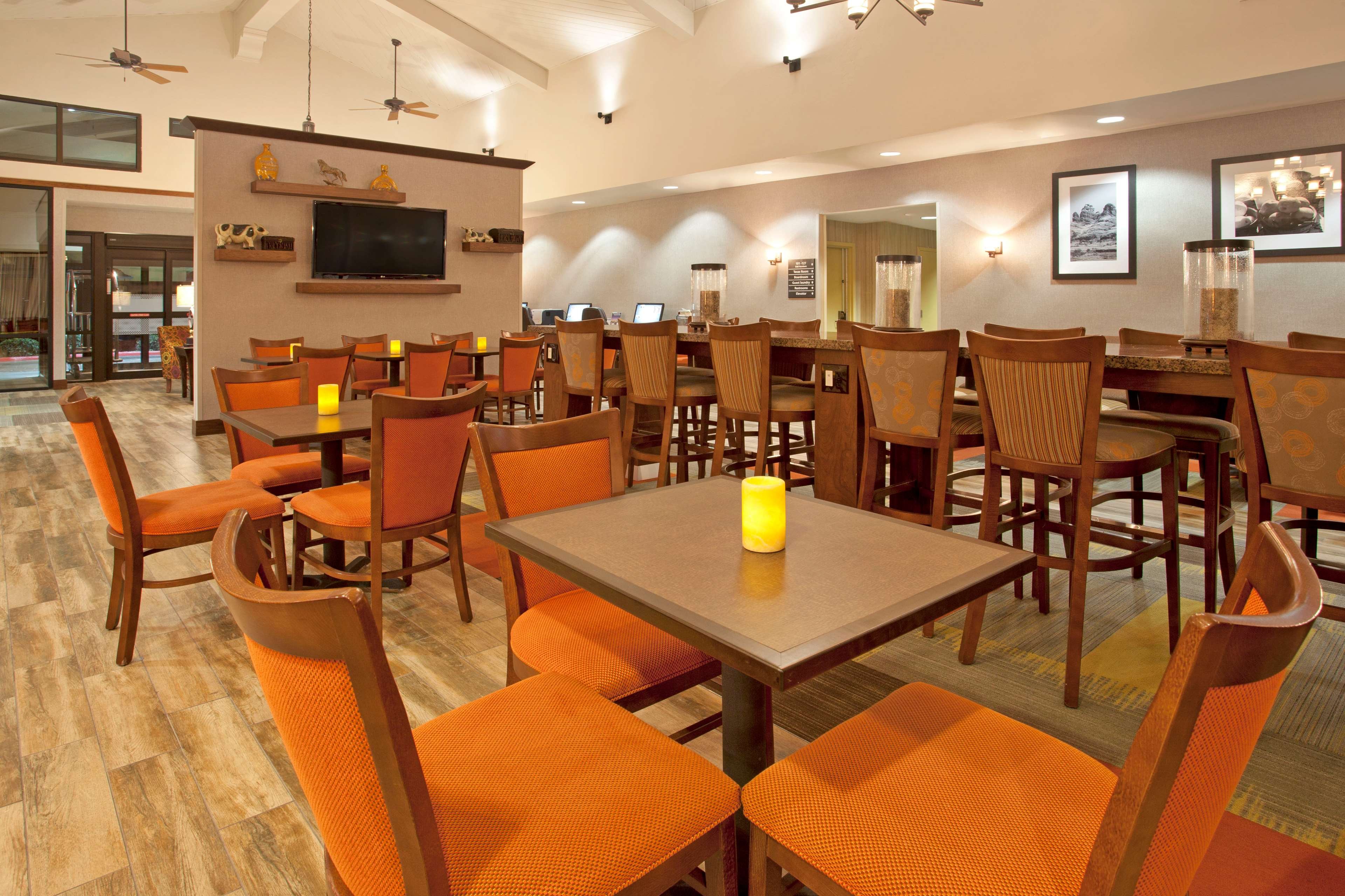 Hampton Inn & Suites El Paso-Airport by null