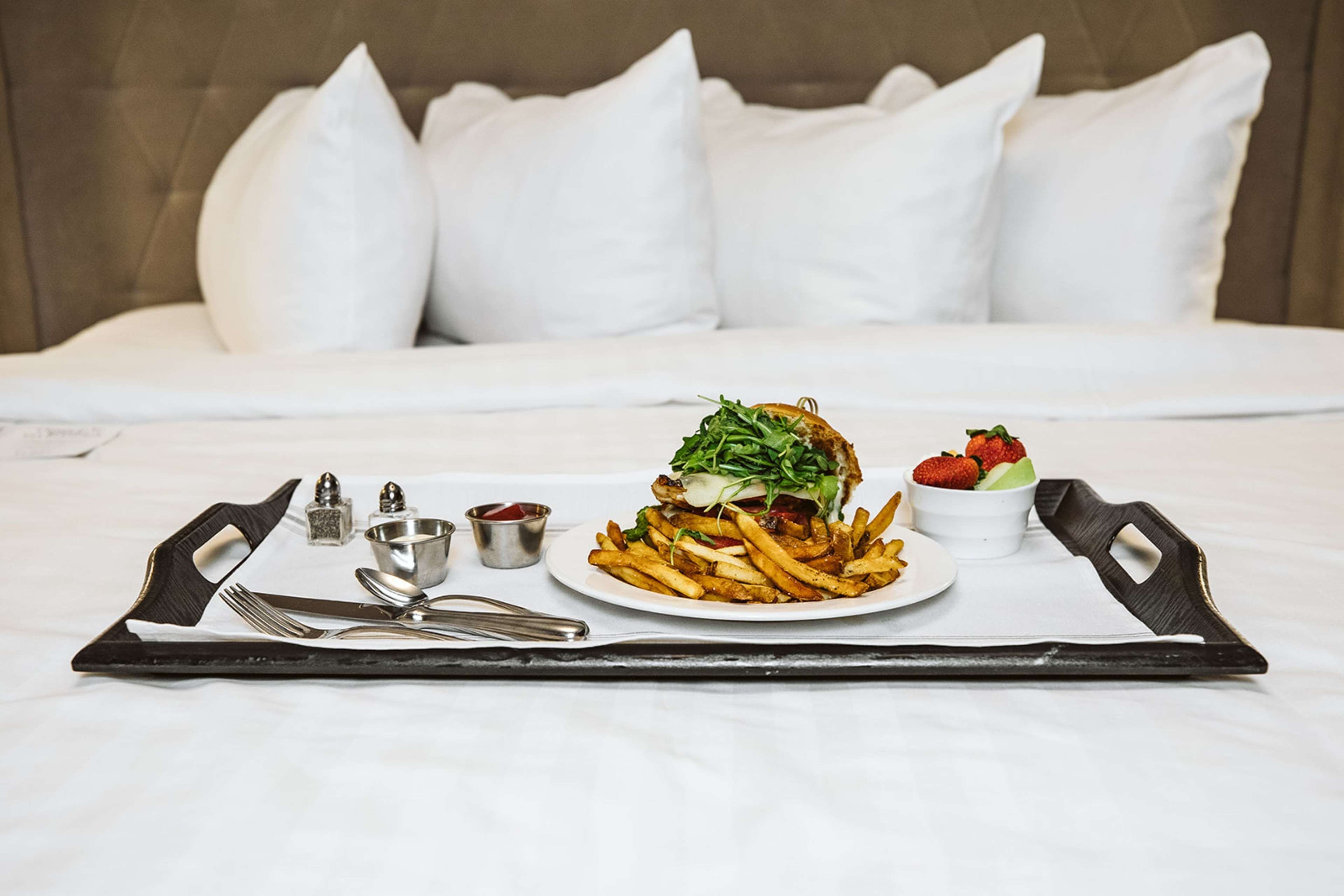 Hotel Phillips Kansas City, Curio Collection by Hilton by null