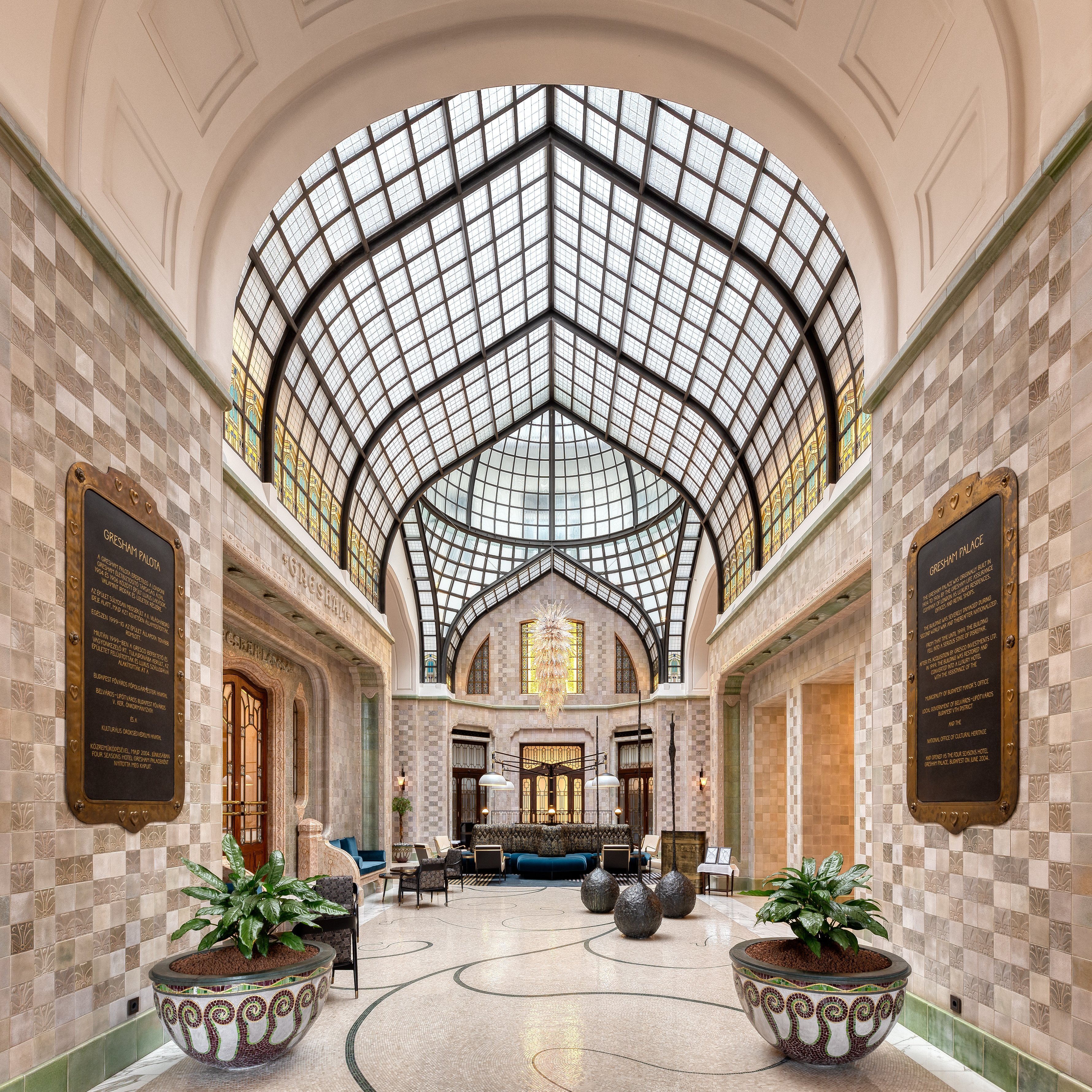 Four Seasons Hotel Gresham Palace Budapest by Google