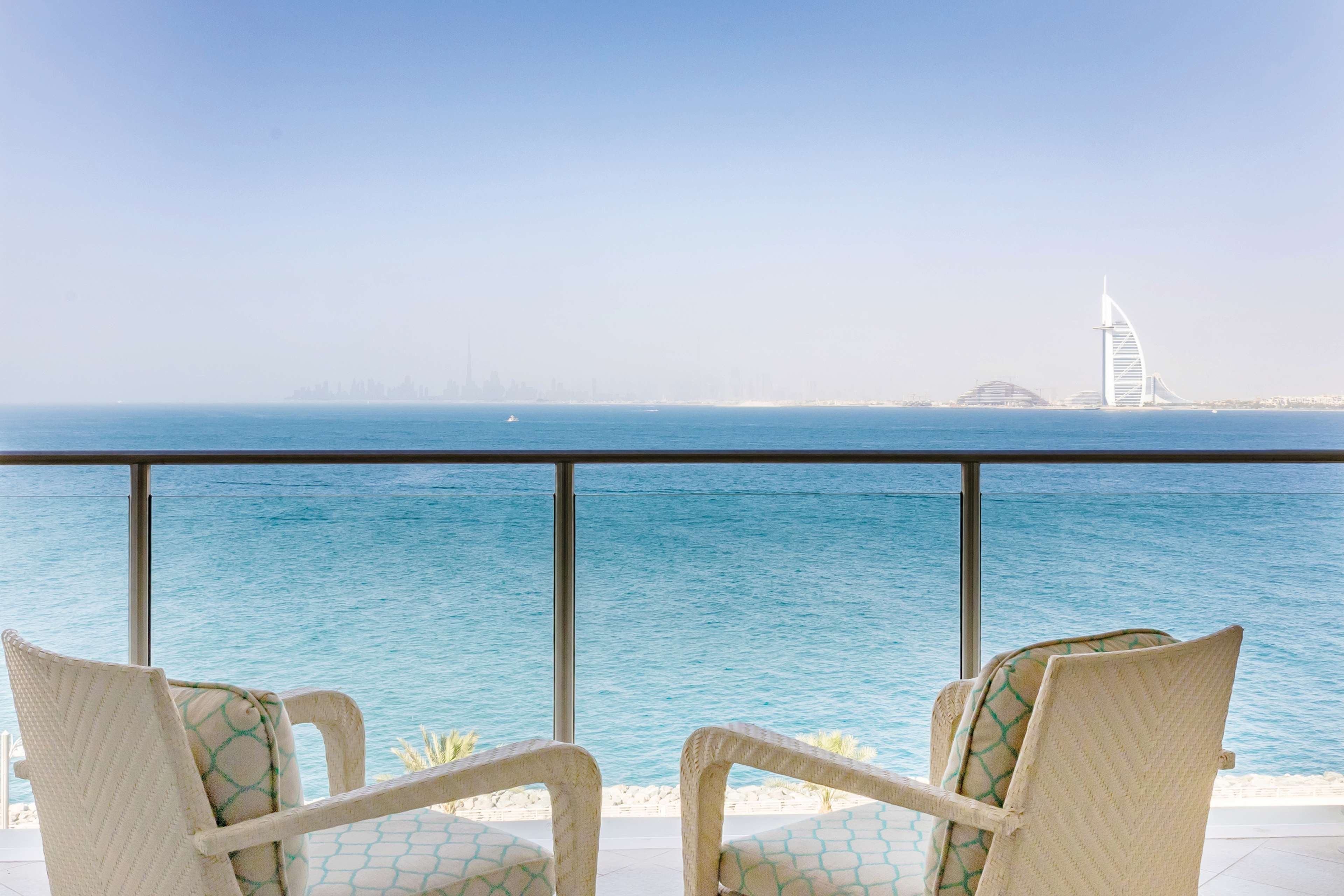 Waldorf Astoria Dubai Palm Jumeirah by null