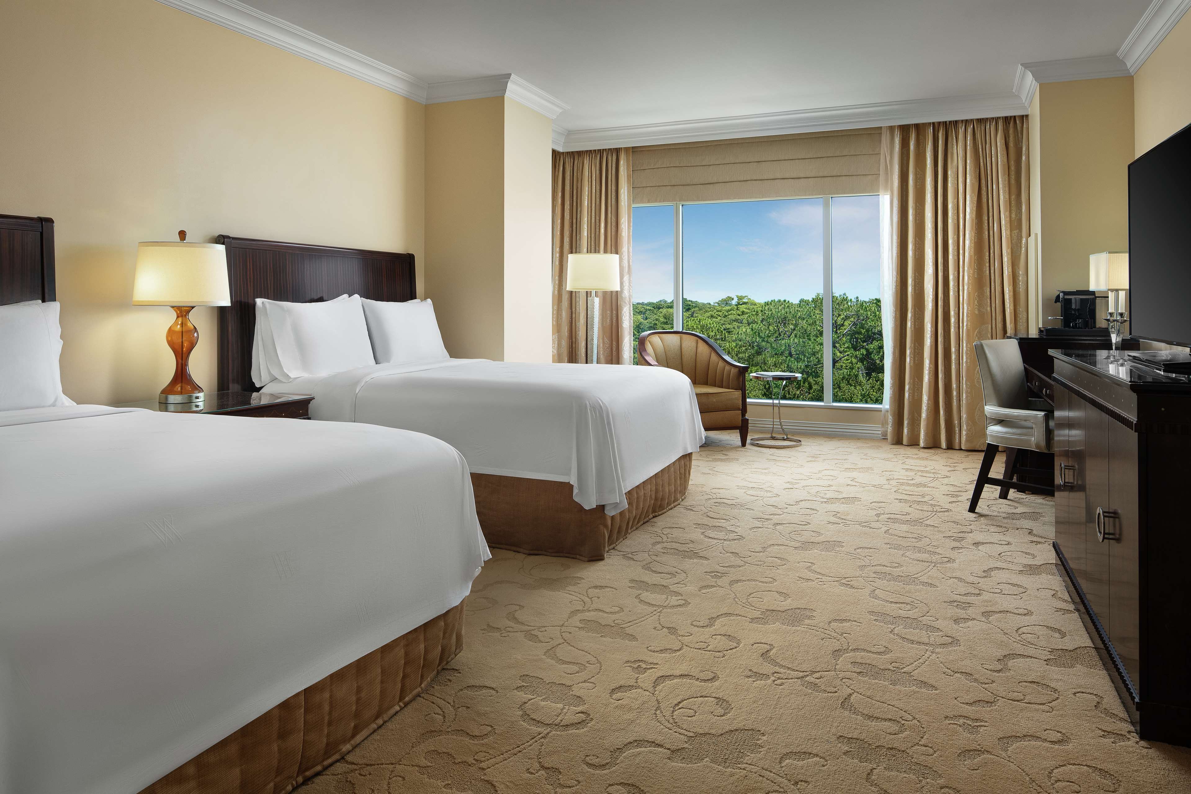 Waldorf Astoria Orlando - An Official Walt Disney World Hotel by null