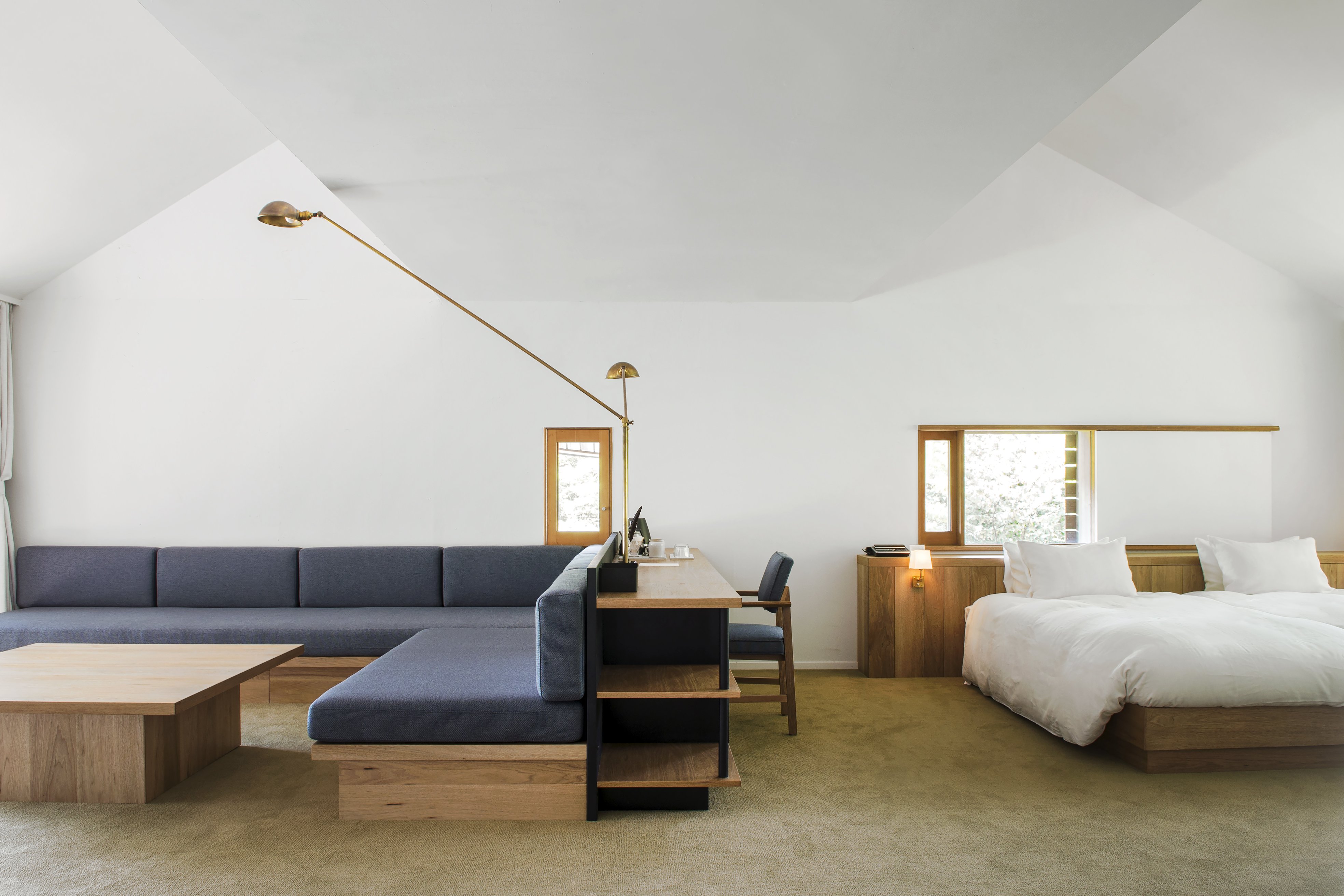 HAKONE RETREAT VILLA by Onko Chishin by null