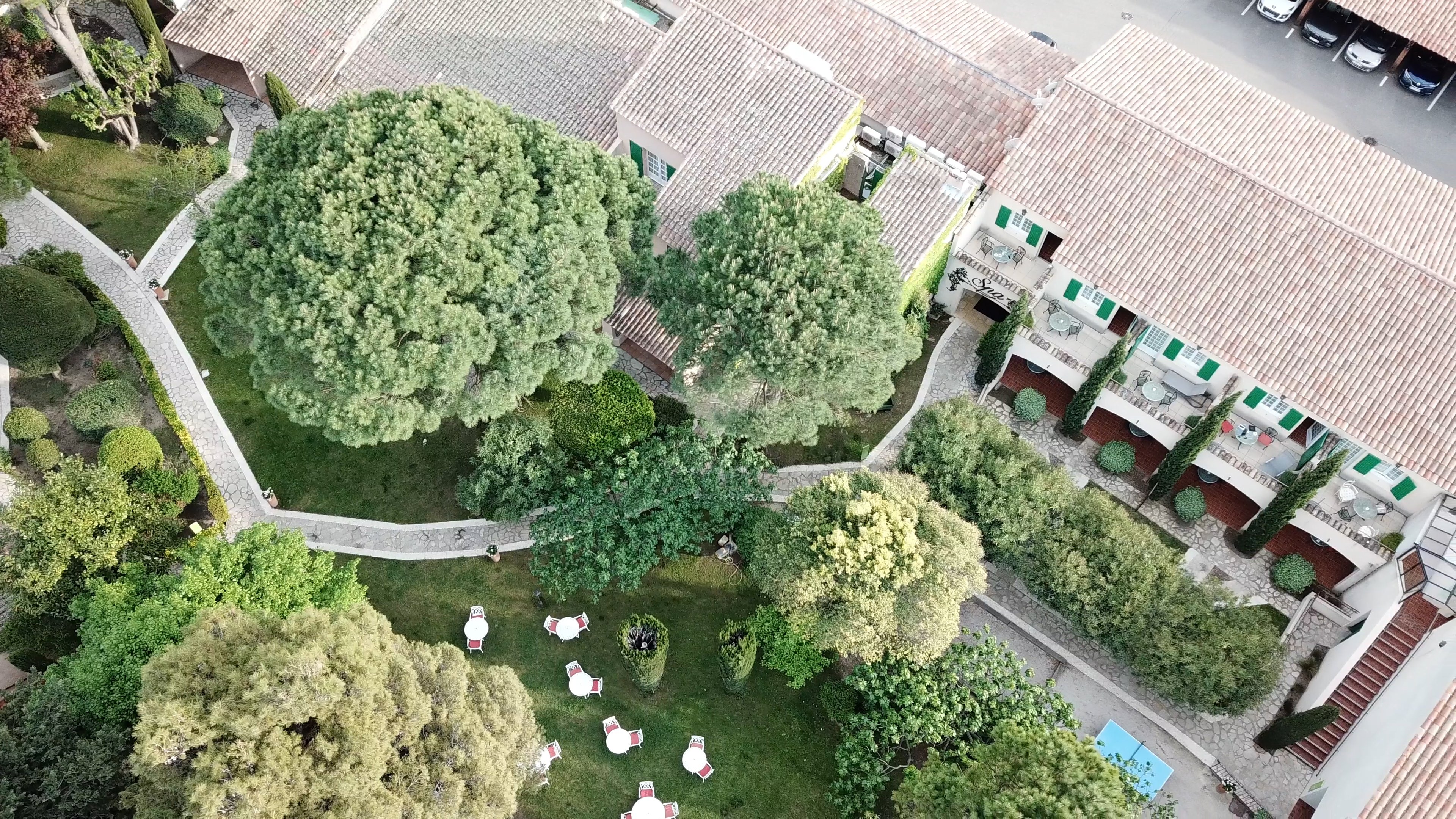 Auberge de Cassagne & Spa | Hotel 5 étoiles Avignon by null