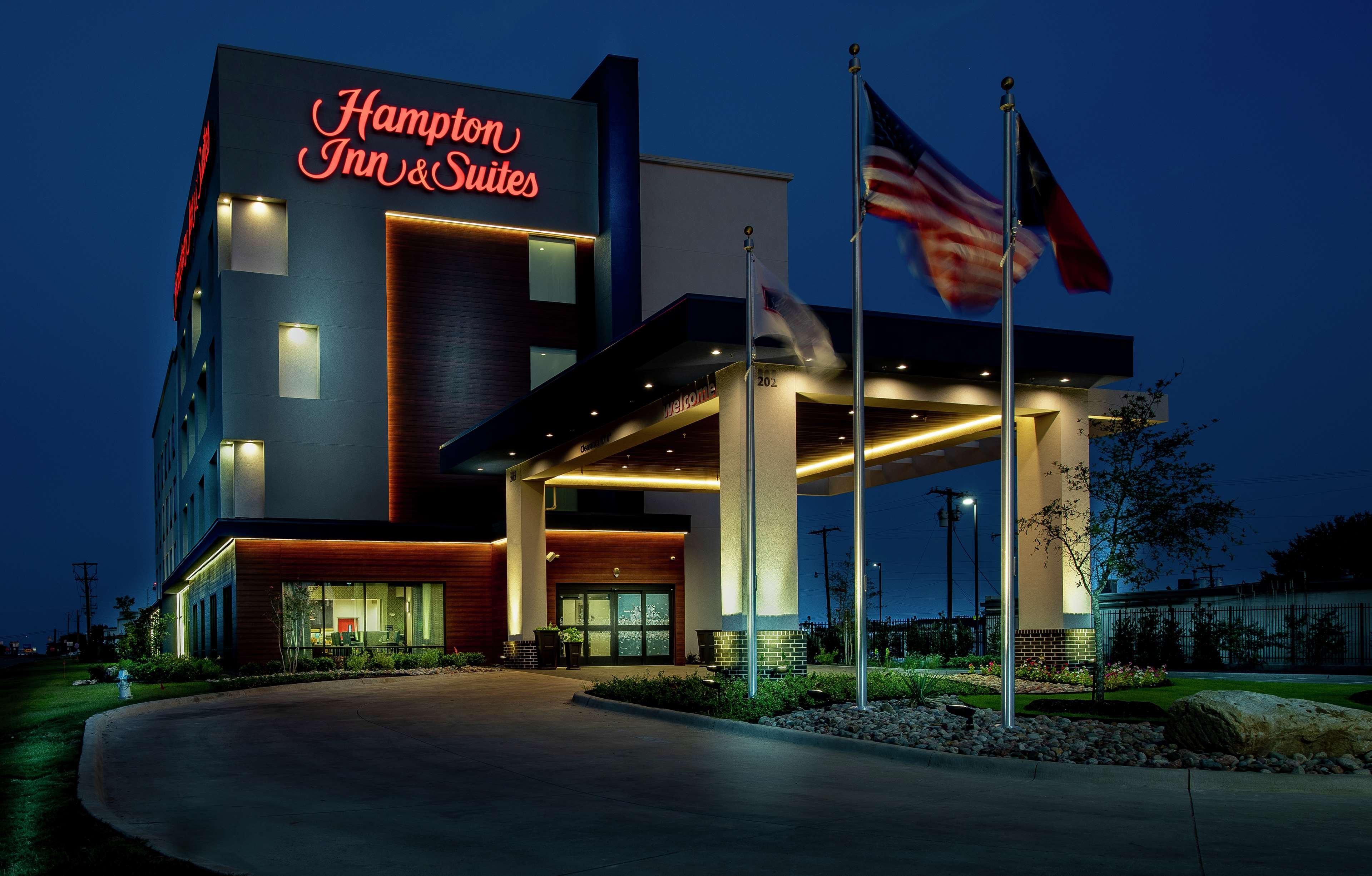 Hampton Inn & Suites Duncanville Dallas image