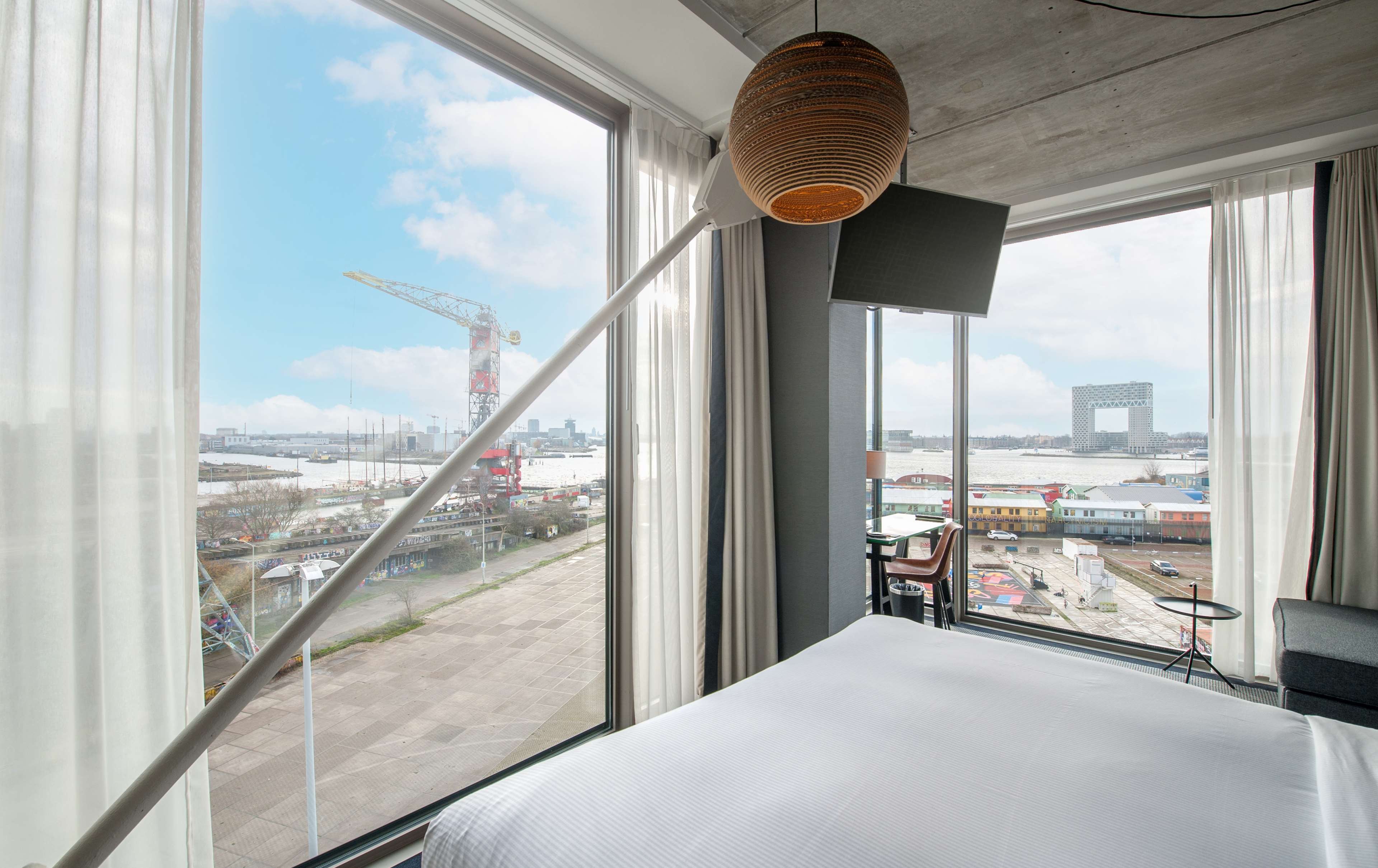 DoubleTree by Hilton Amsterdam - NDSM Wharf by null