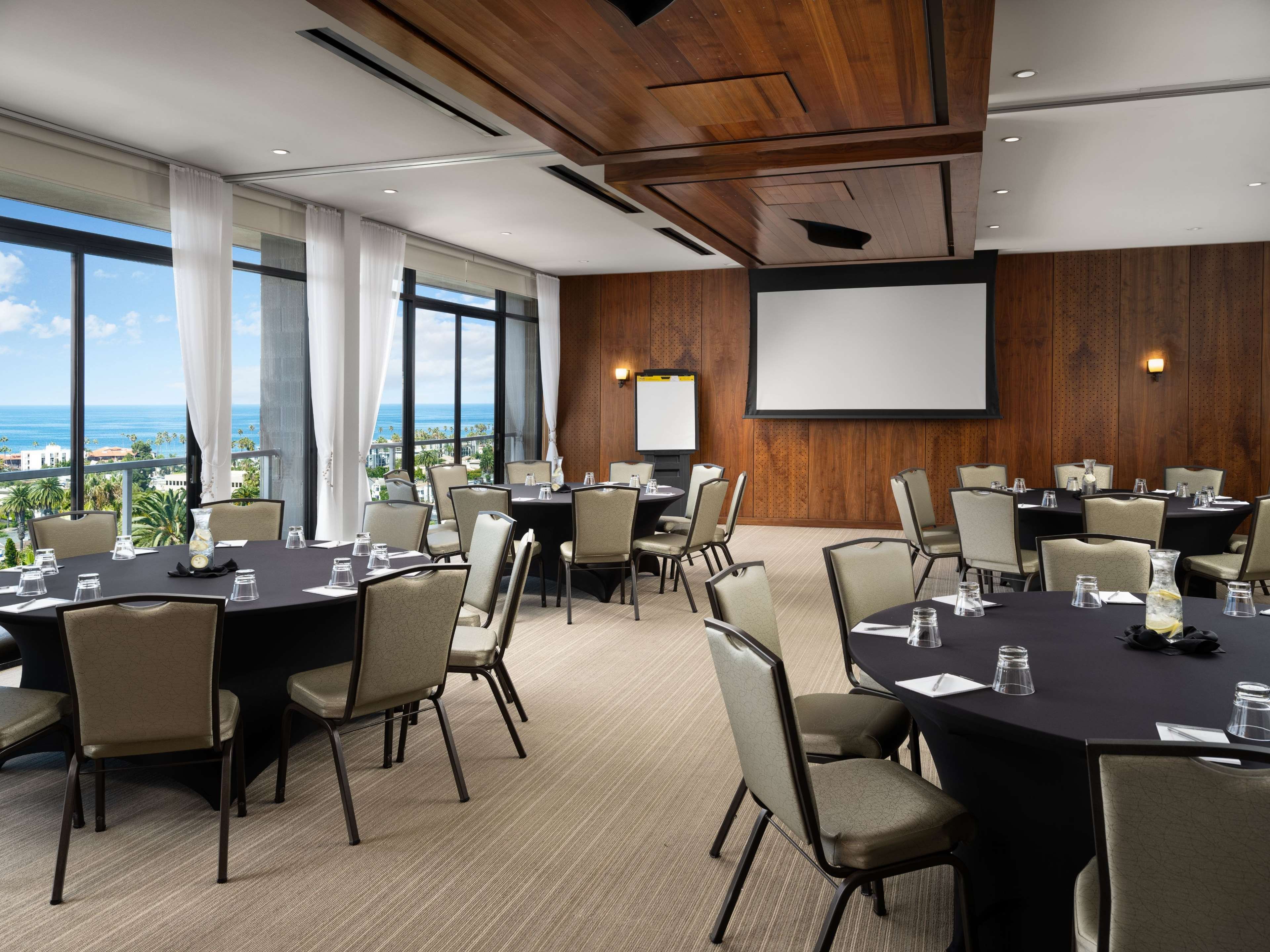 Hotel La Jolla, Curio Collection by Hilton by null