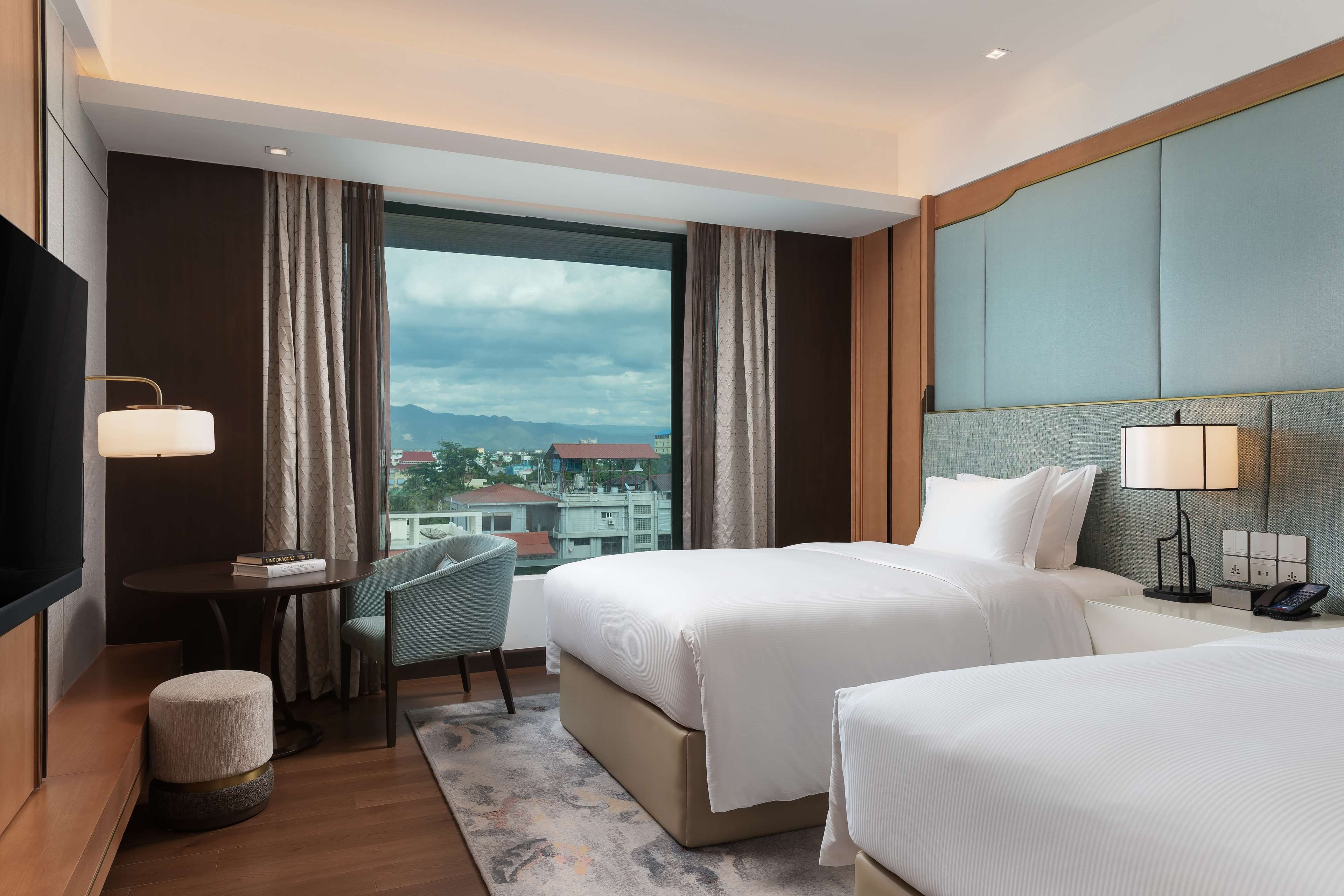 Mercure Mandalay Hill Resort by null
