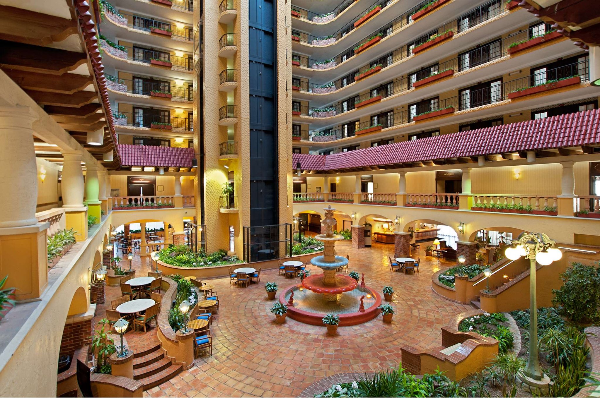 Embassy Suites by Hilton Kansas City Plaza image