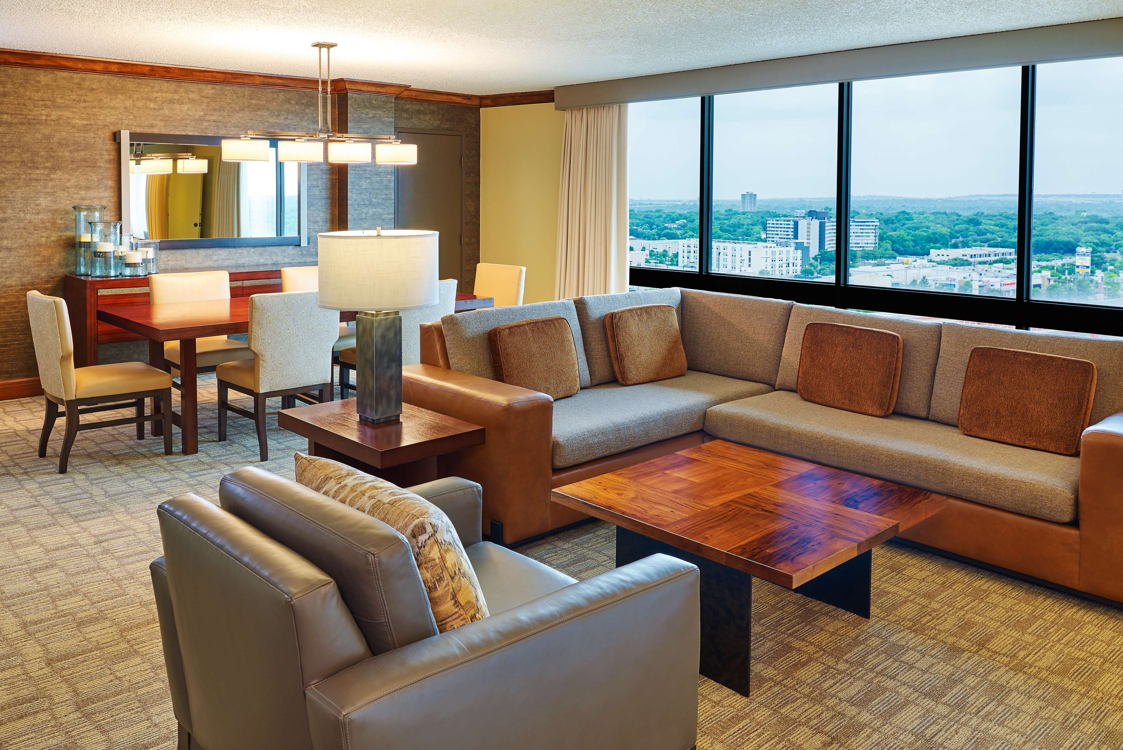 DoubleTree by Hilton San Antonio Airport photo 8