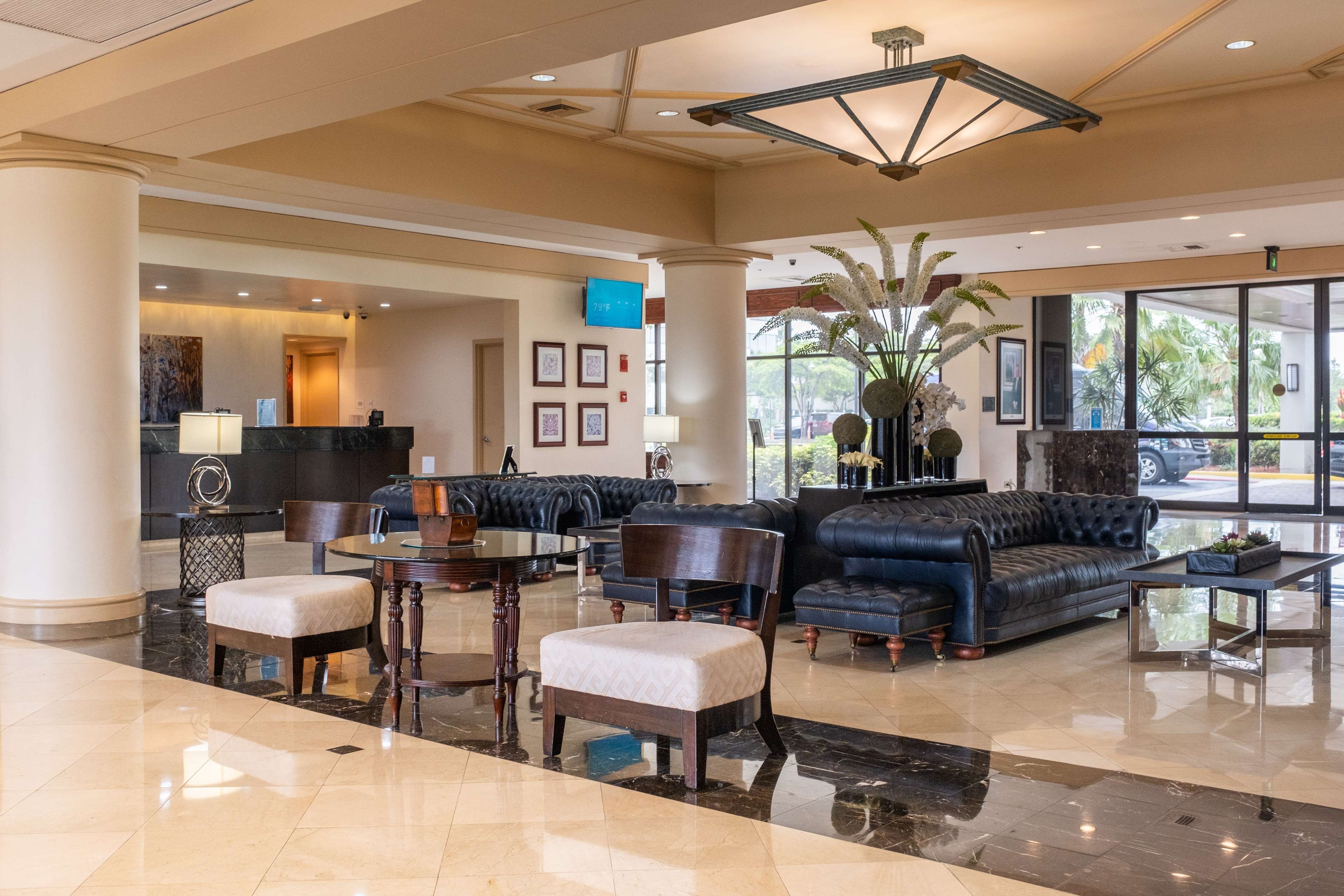 Hilton Palm Beach PBI by null