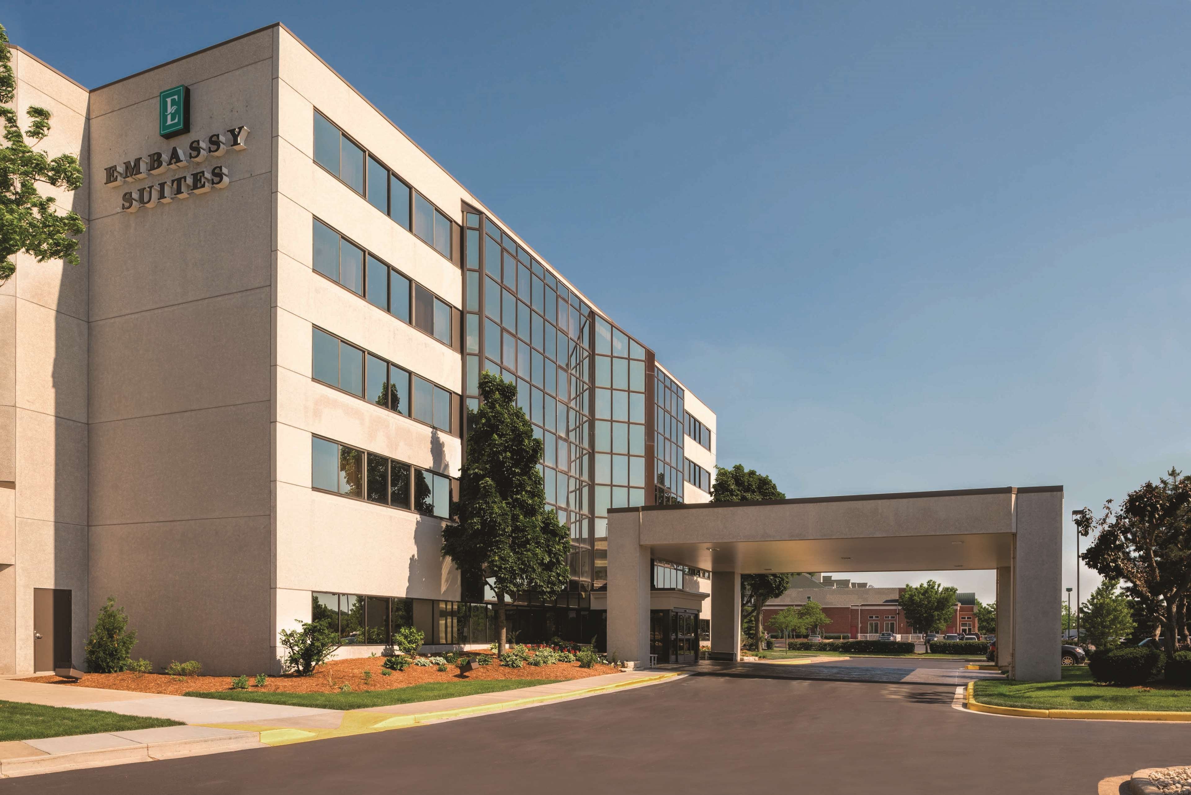 Embassy Suites by Hilton Milwaukee Brookfield image