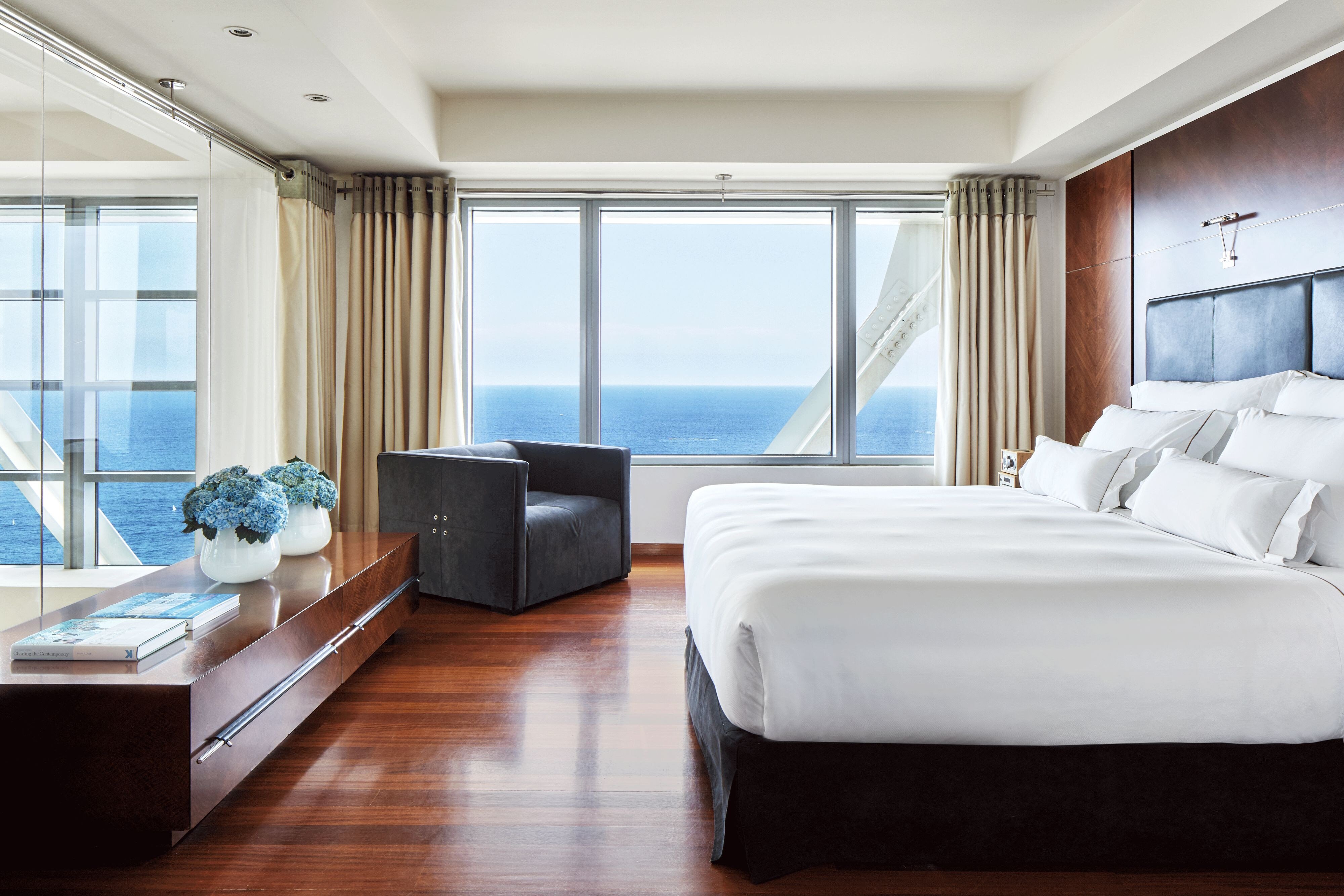 Hotel Arts Barcelona by null