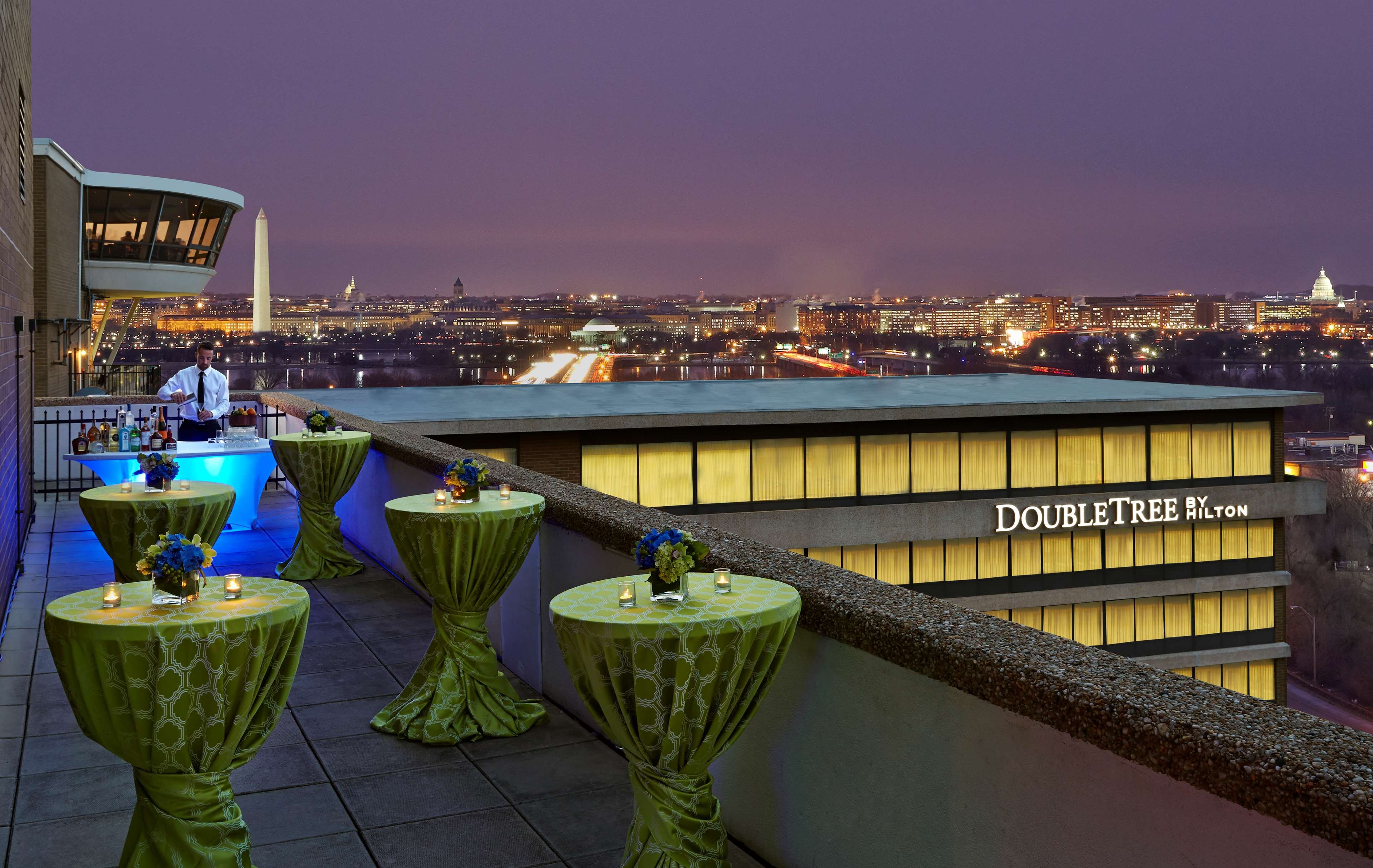 DoubleTree by Hilton Hotel Washington DC - Crystal City by null