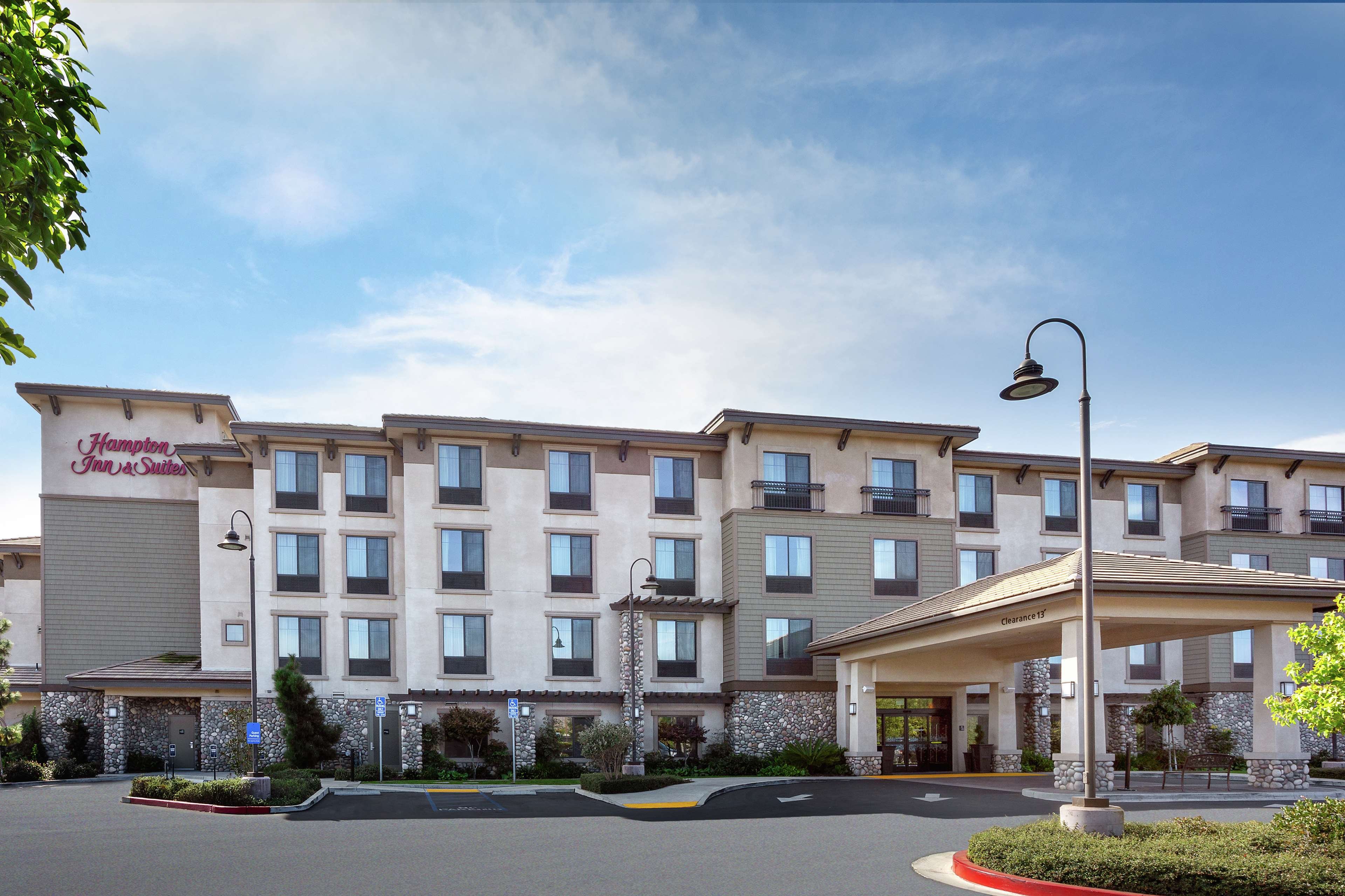 Hampton Inn & Suites San Luis Obispo image