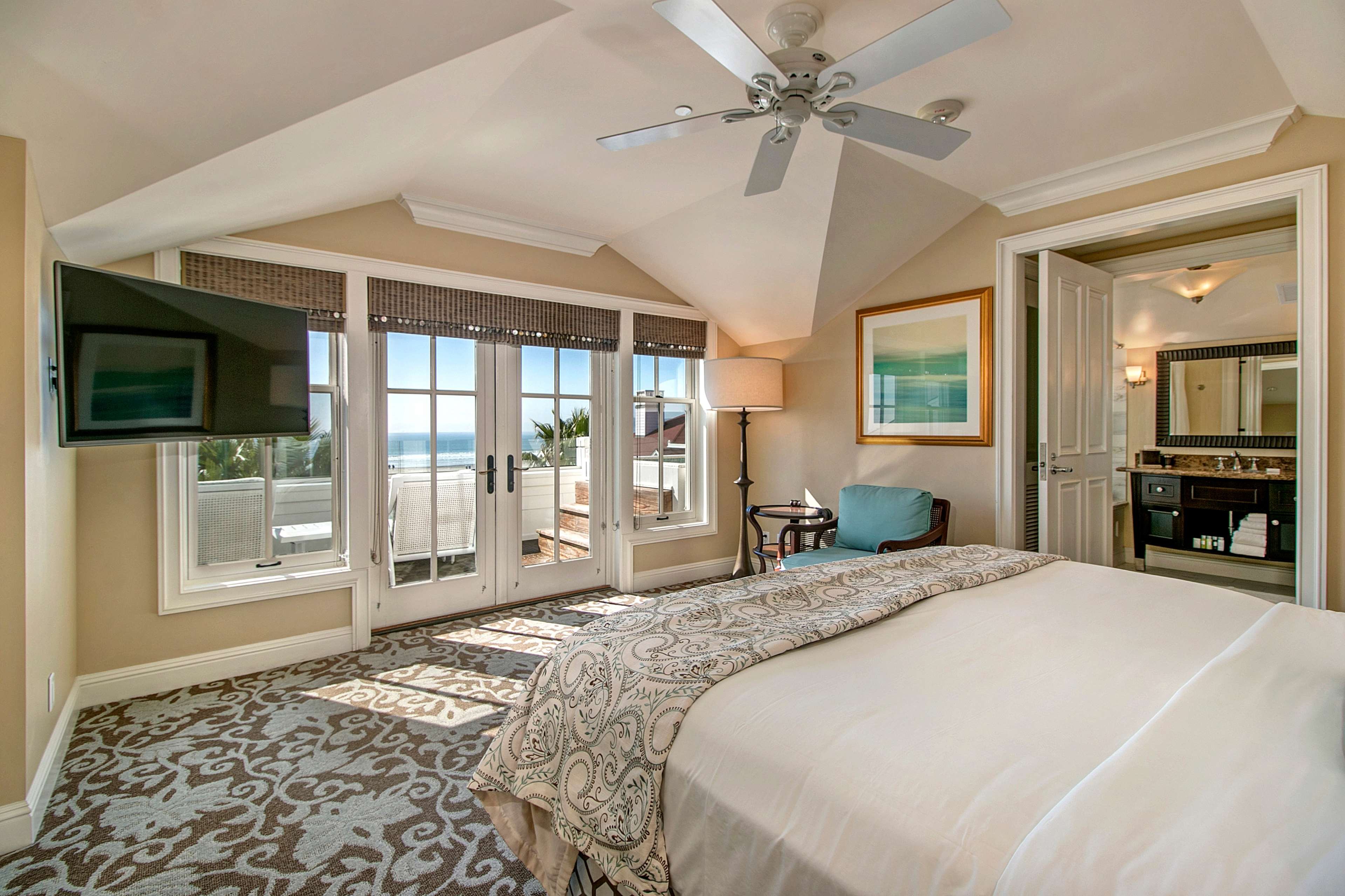 Beach Village at The Del, LXR Hotels & Resorts by null