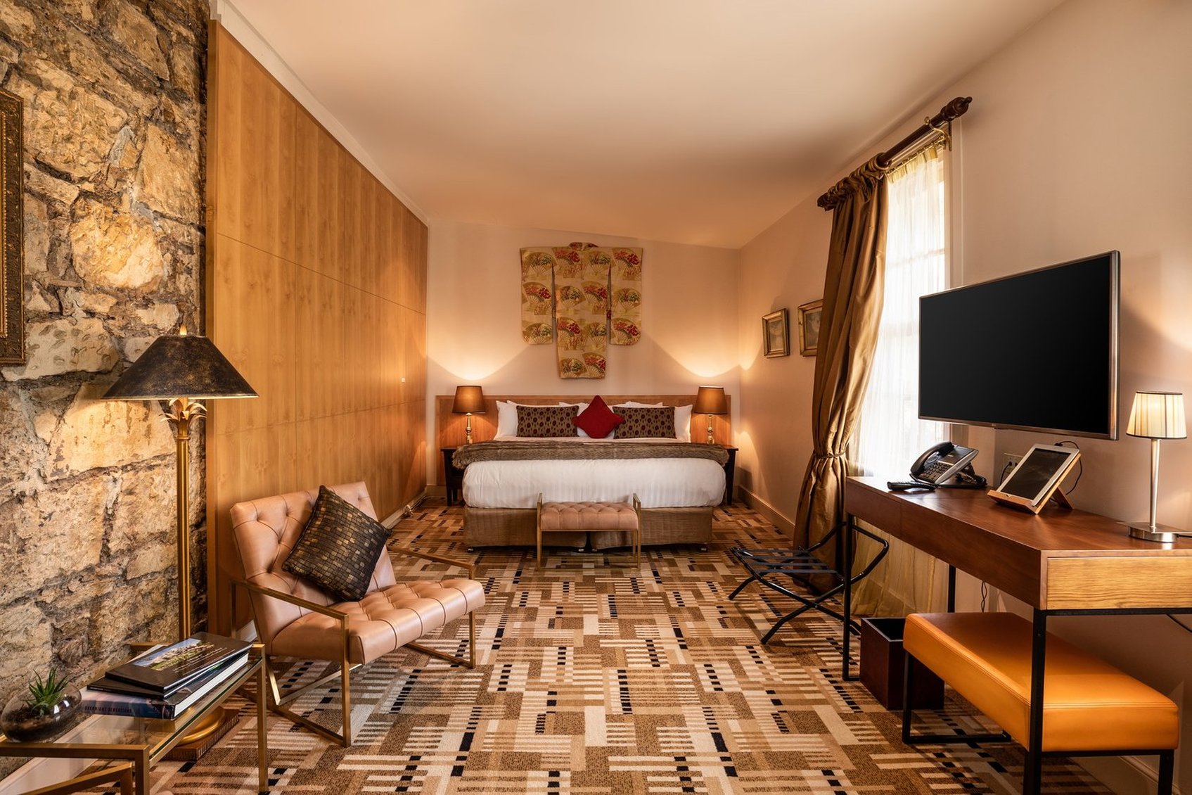 Islington Hotel by null