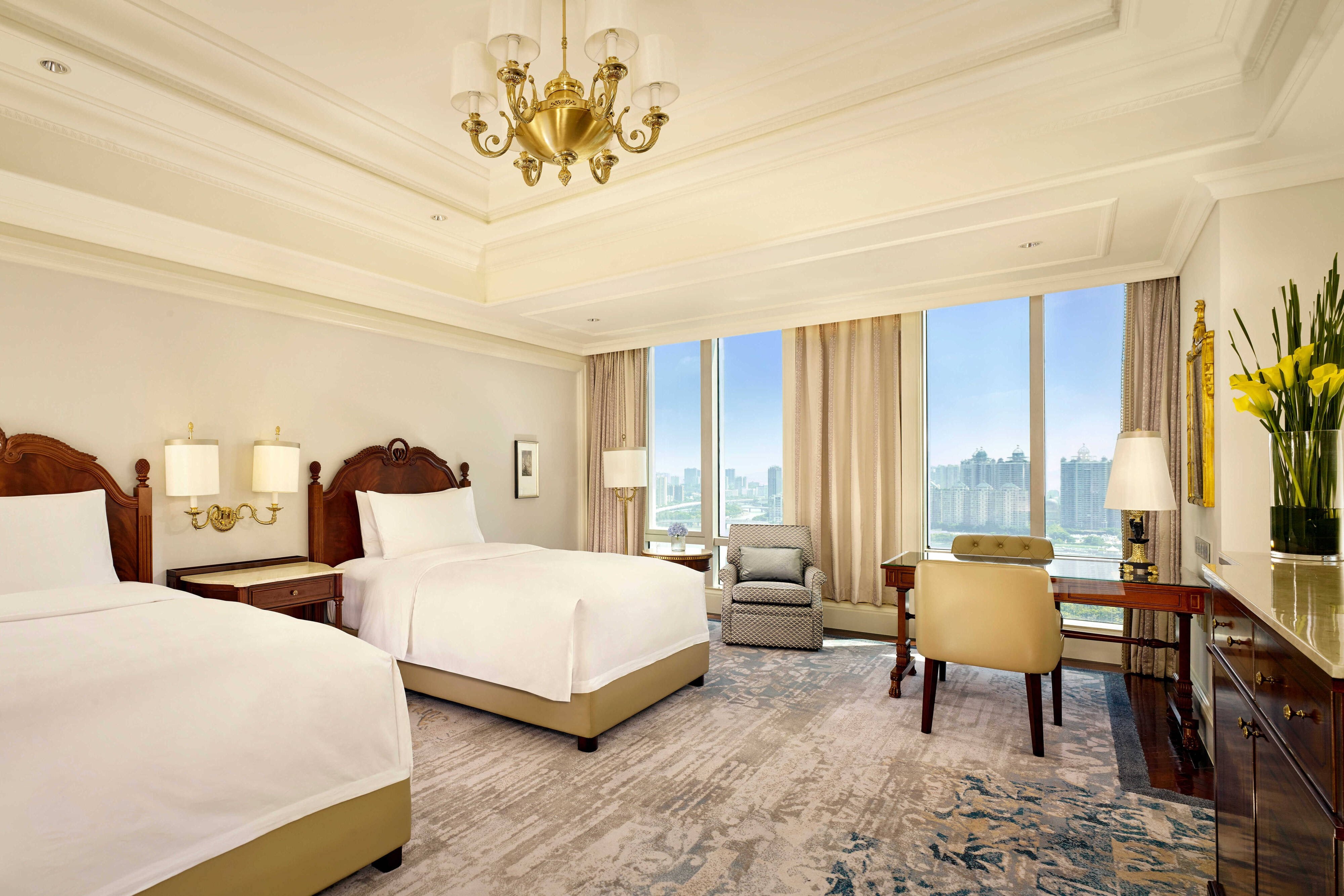 The Ritz Carlton Hotel Guangzhou by null