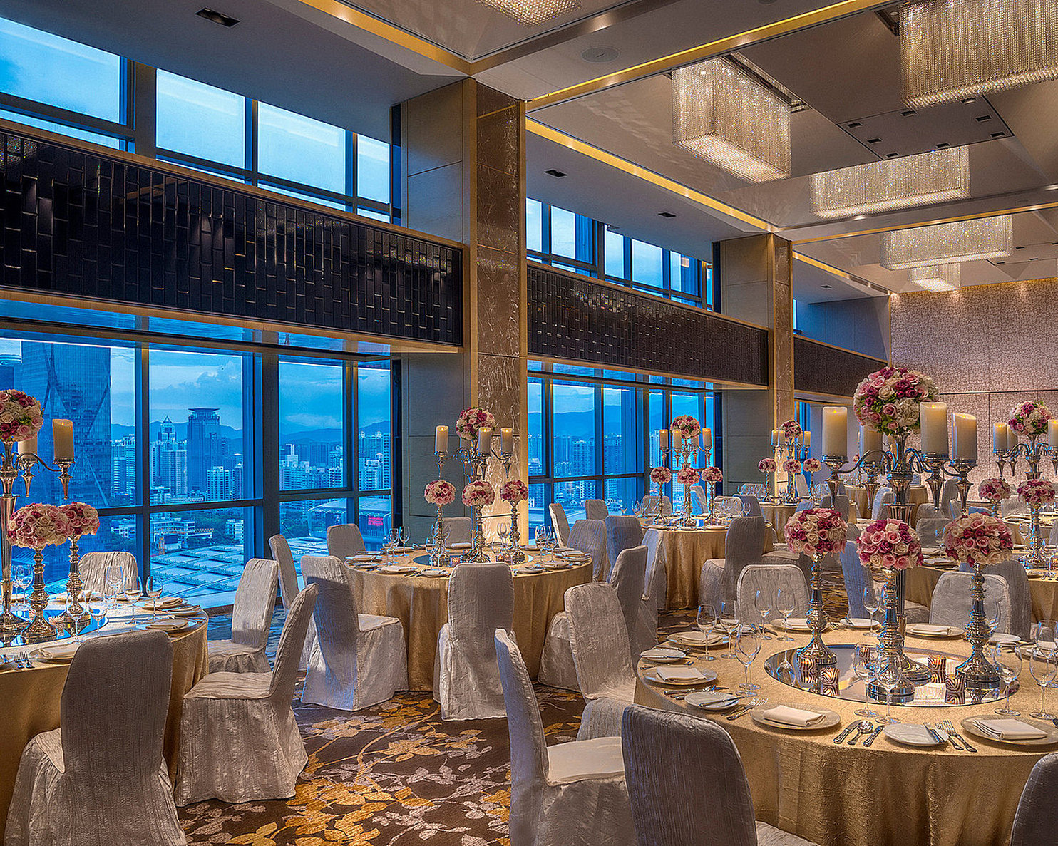 Four Seasons Hotel Shenzhen by null