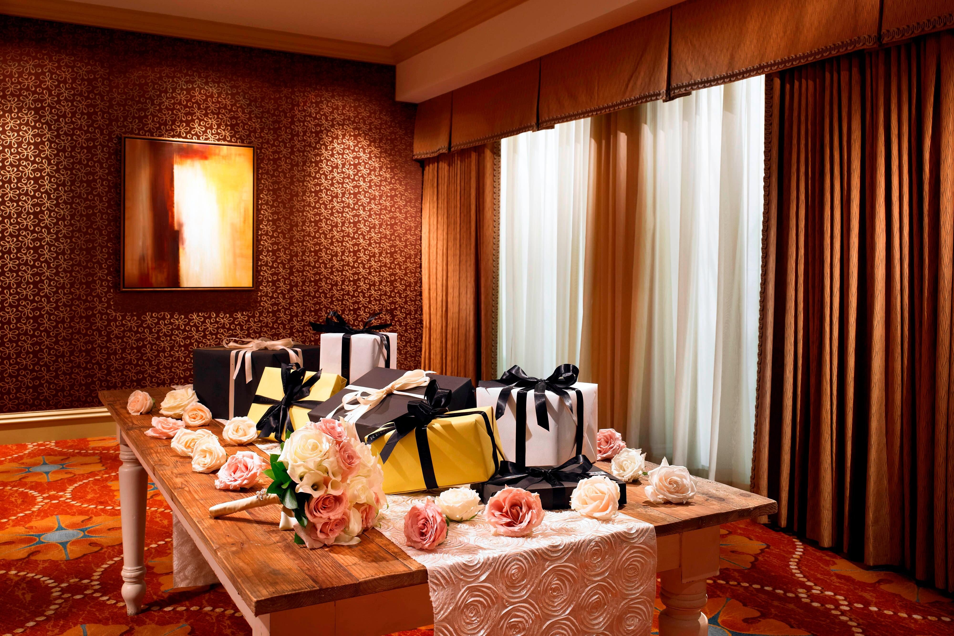 Houston Grand Hotel - River Oaks by null Houston Grand Hotel - River Oaks by null