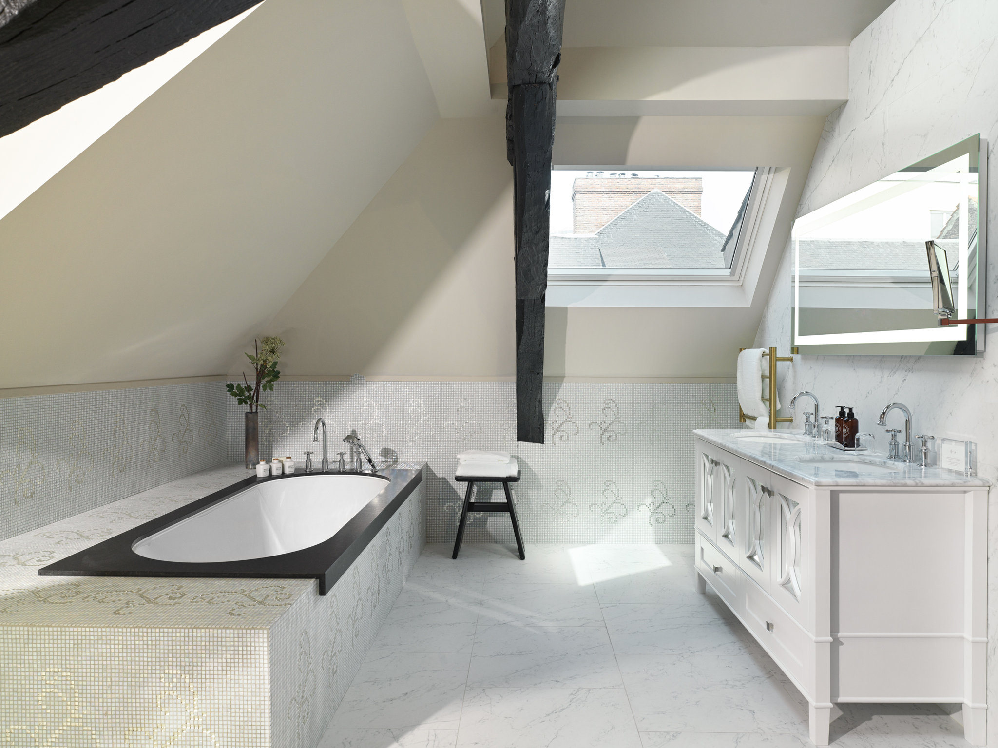 Juliana Hotel Brussels, an SLH Hotel by null