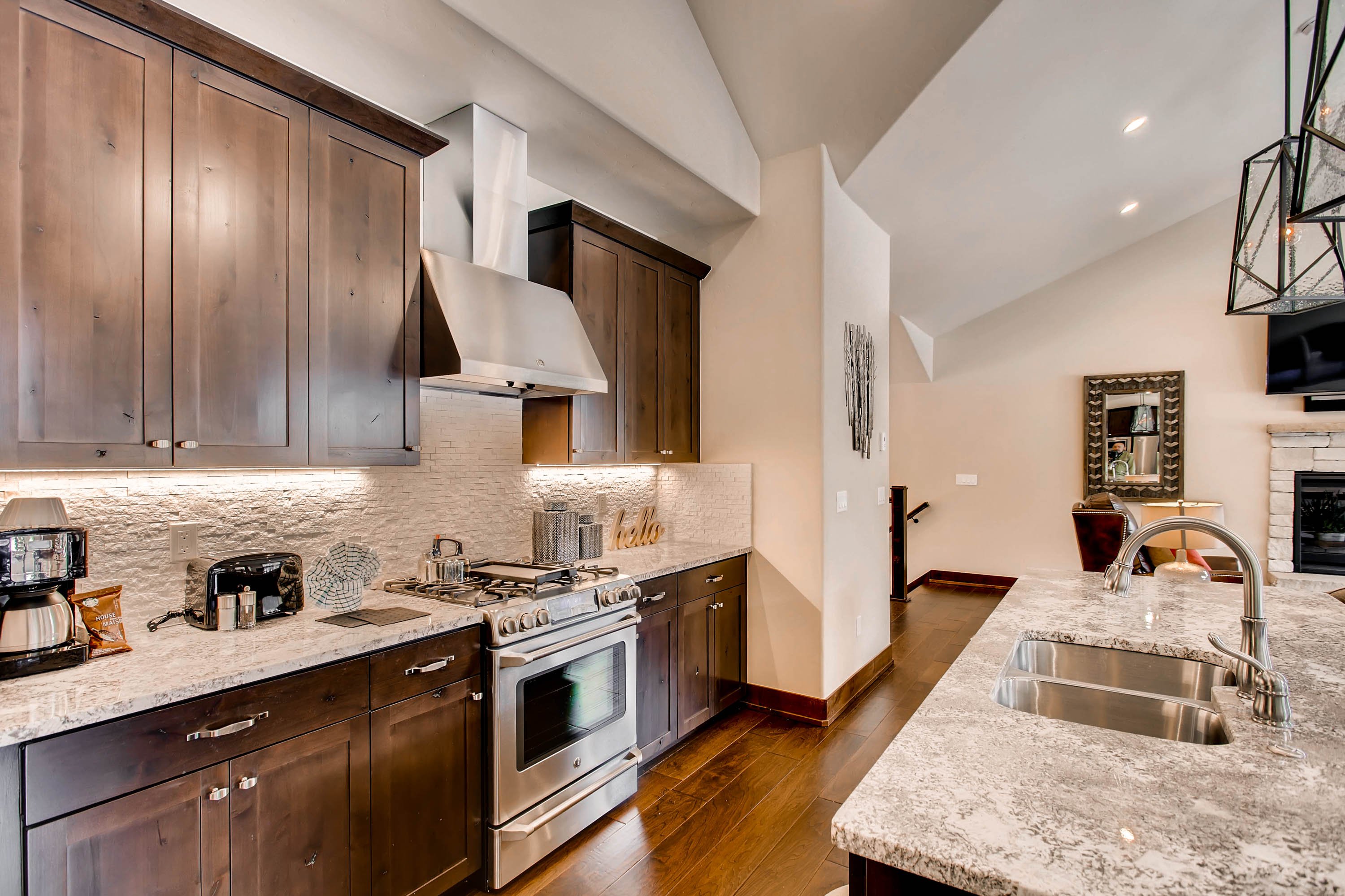 39 River Run Townhomes by null