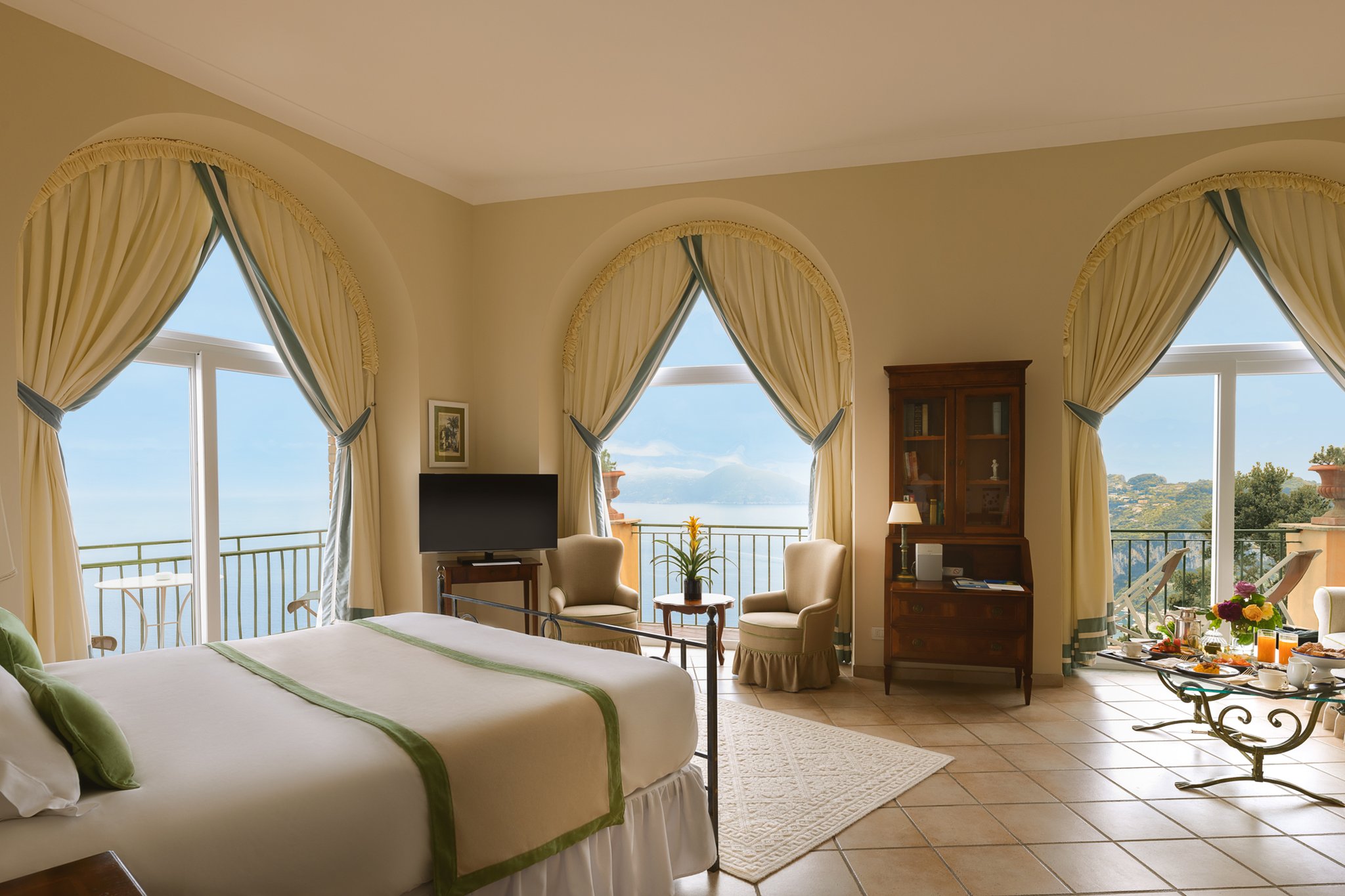 Hotel Caesar Augustus by null