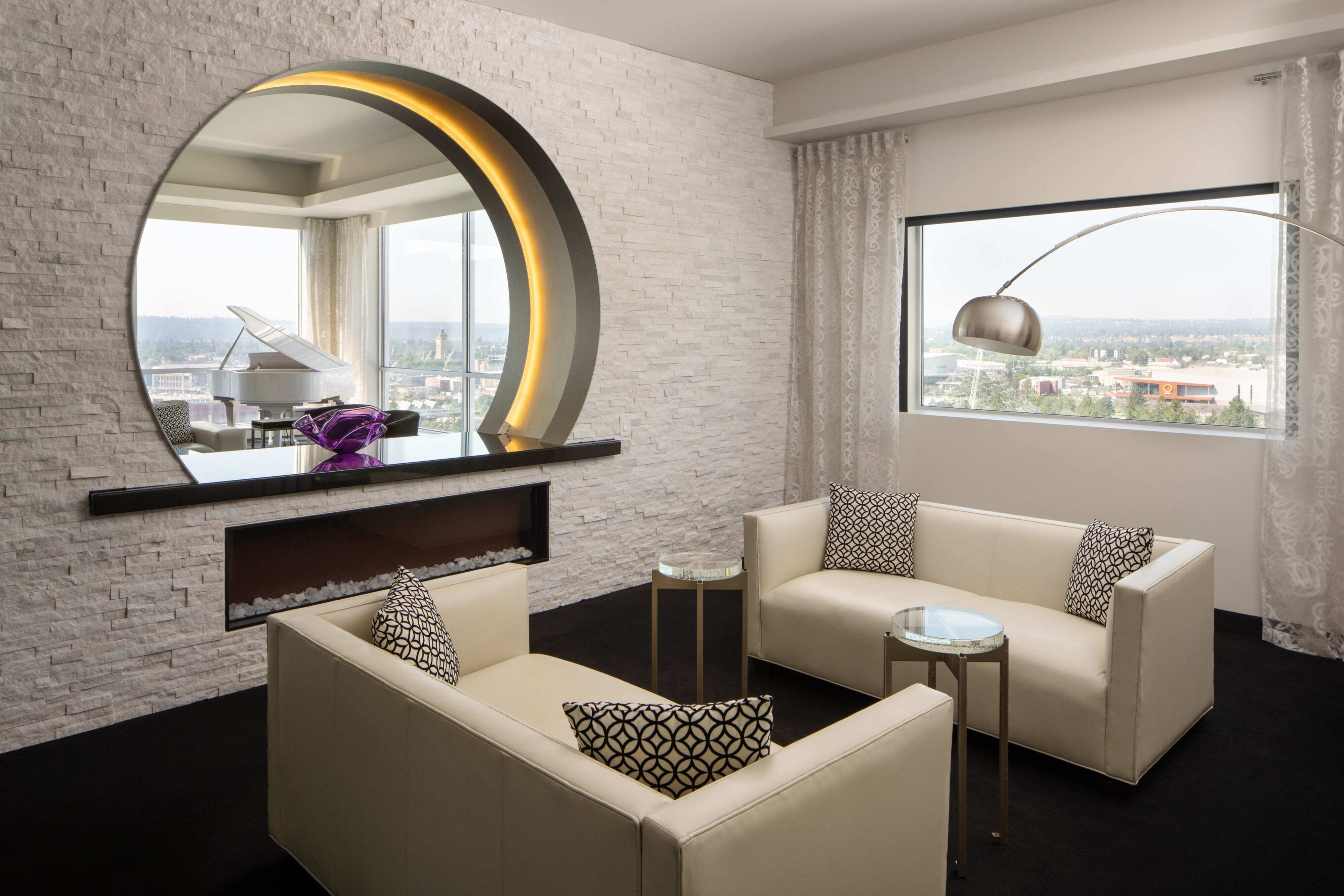 The Davenport Grand, Autograph Collection by null