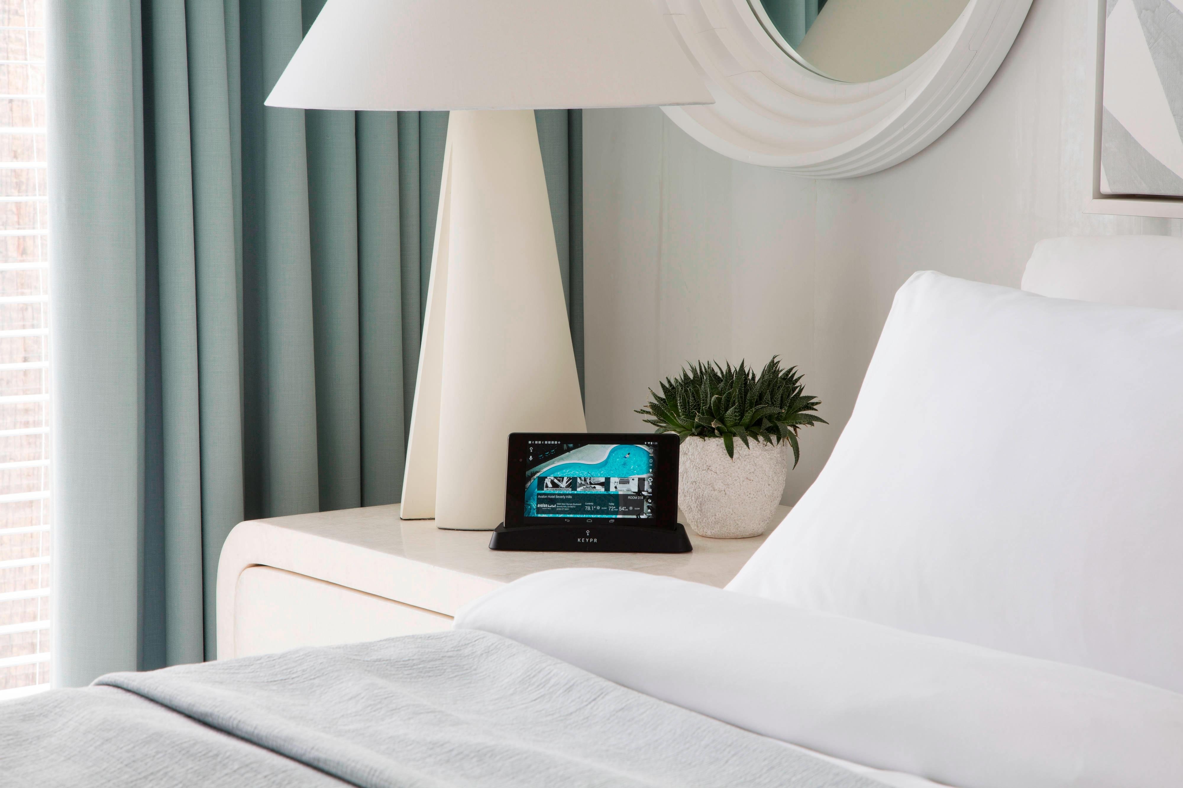 Avalon Hotel Beverly Hills by null