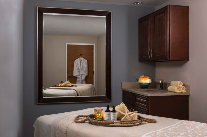 Hutchinson Shores Resort & Spa by null