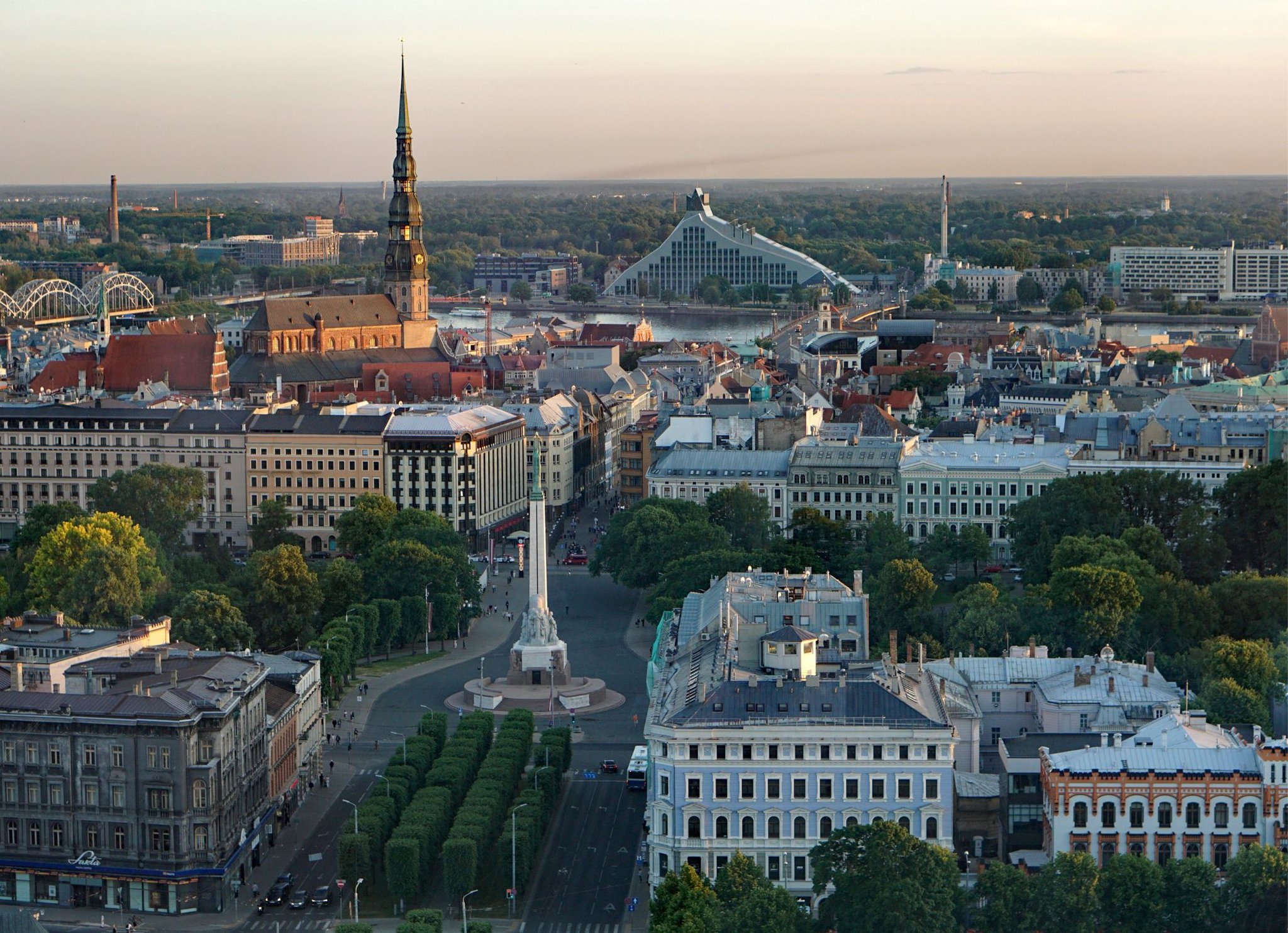Grand Palace Hotel by null